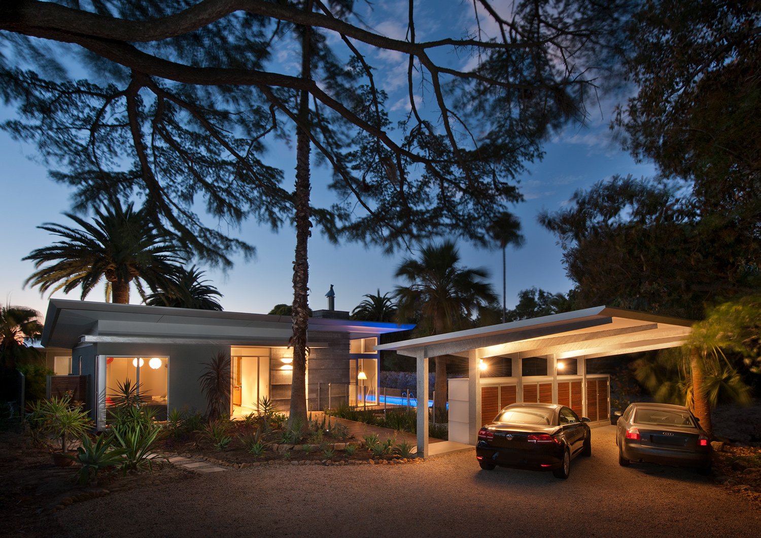 adelaide-hillls-photographer-eyefood-residential-dusk-exterior.jpg