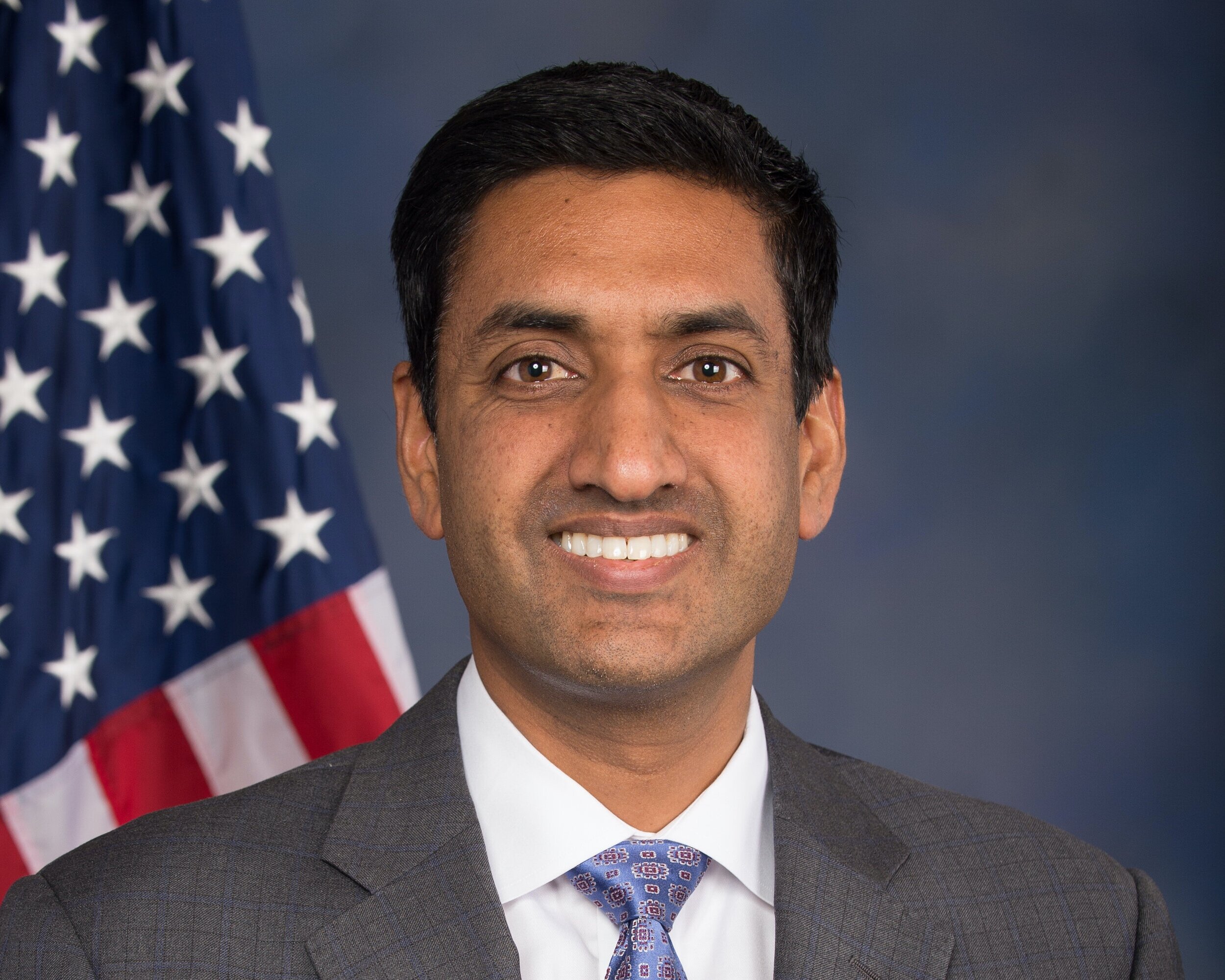 Ro_Khanna%2C_official_portrait%2C_115th_Congress.jpg