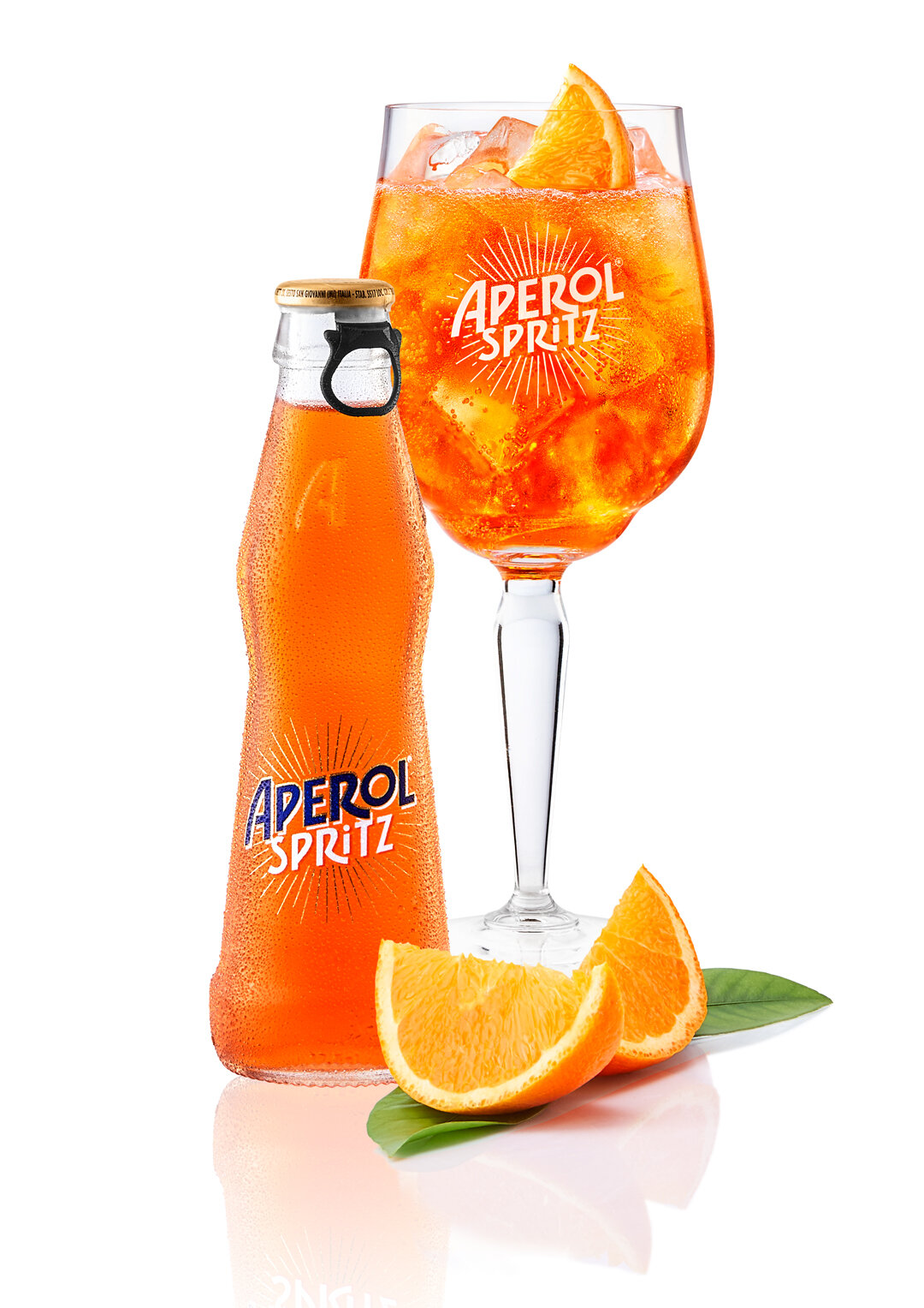Aperol_Bottle_glass_oranges_spritzed.jpg