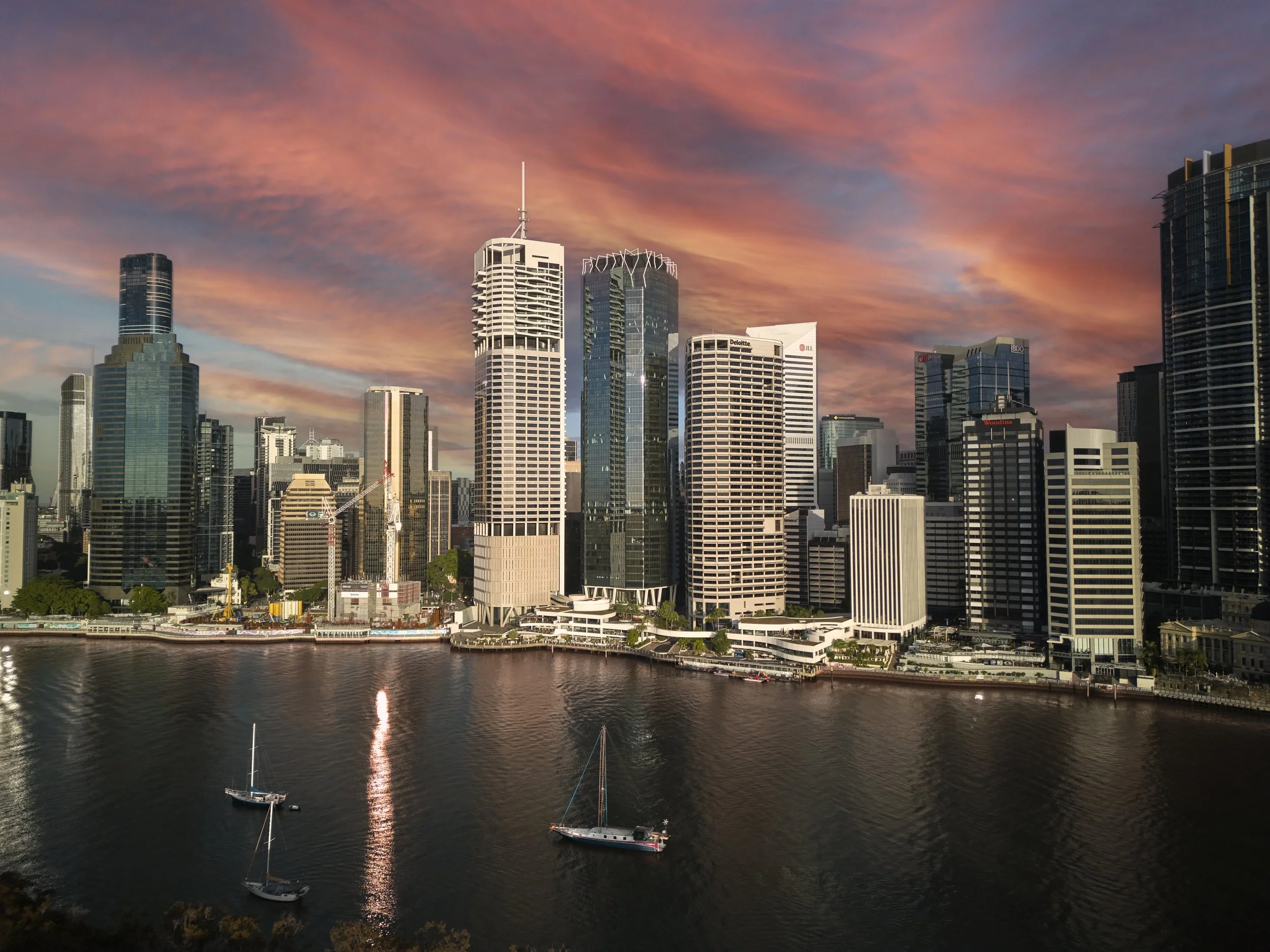 wide view-Ext- 32-Horizontal.jpg