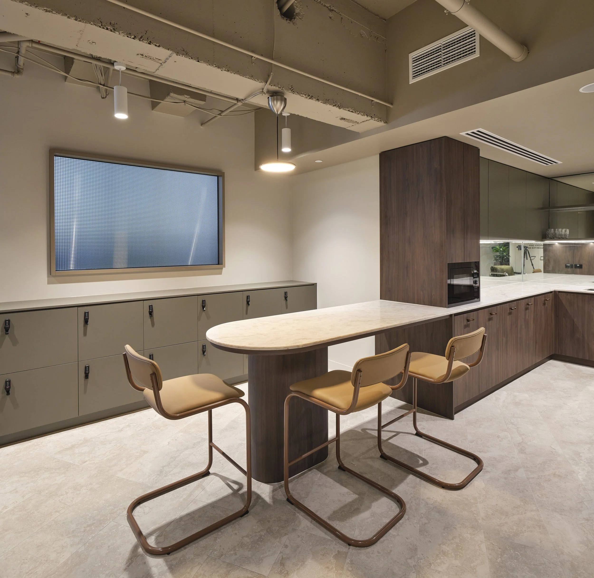 Vacant office 2-INT-Vertical10.jpg