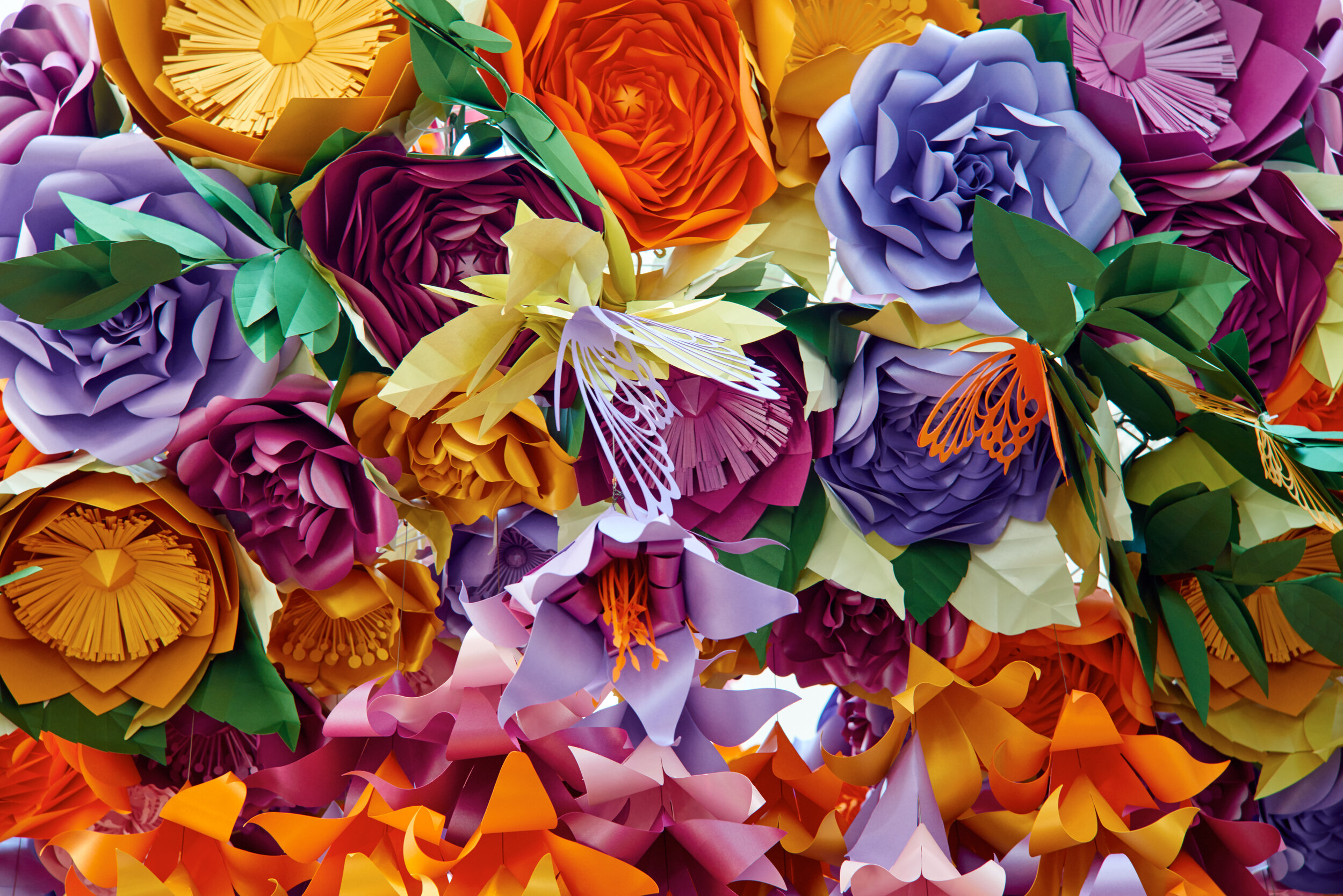 -burlington-arcade-paper-flowers-zoe-bradley-artist9.jpg