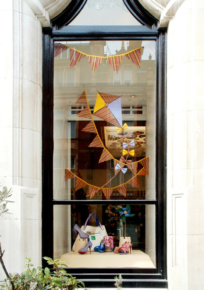 zoe-bradley-louboutin-window-display-paper-art-couture-4.jpg