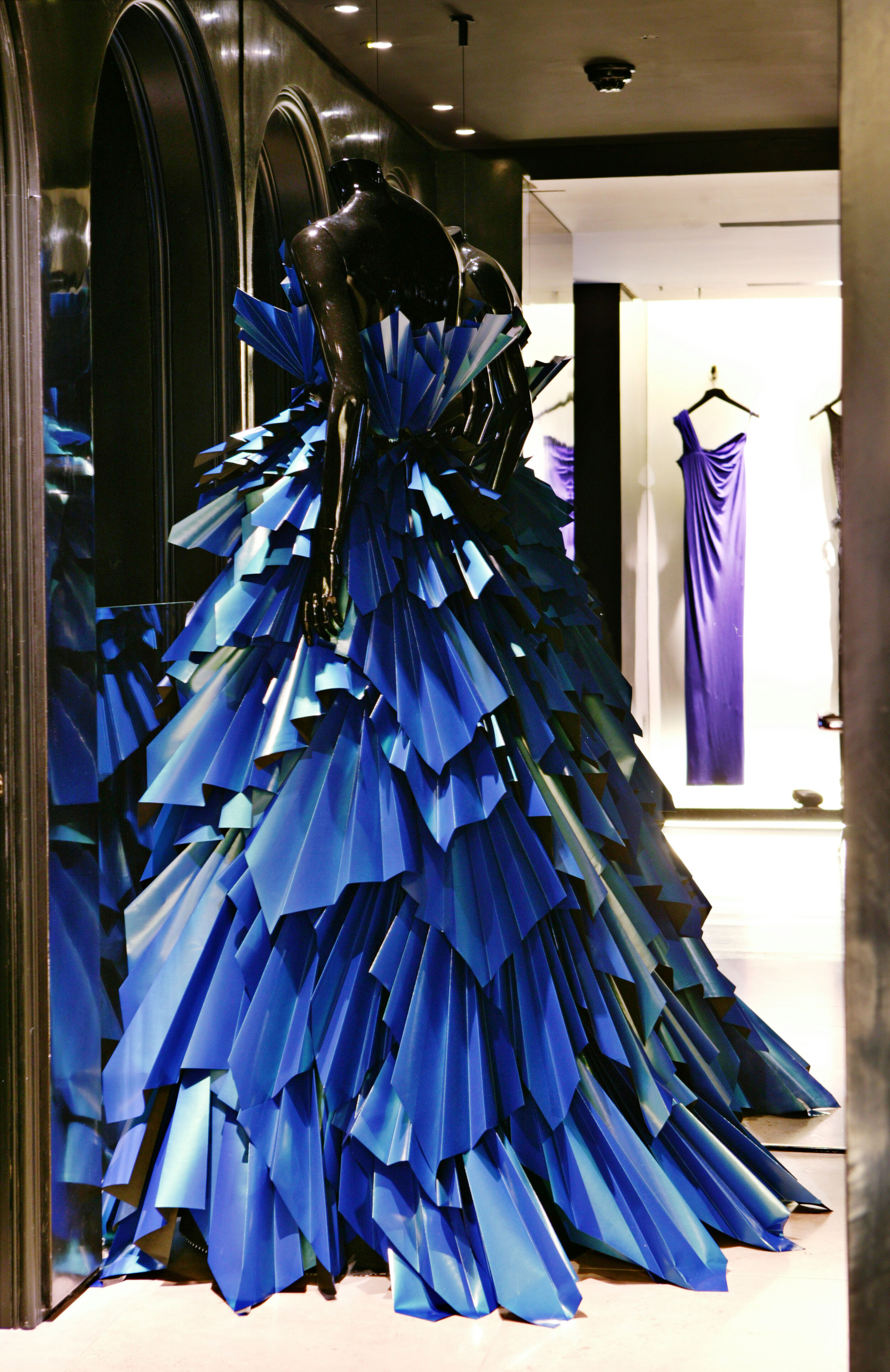 donna-karen-paper-dress-window-display-zoe-bradley-paper-art.jpg