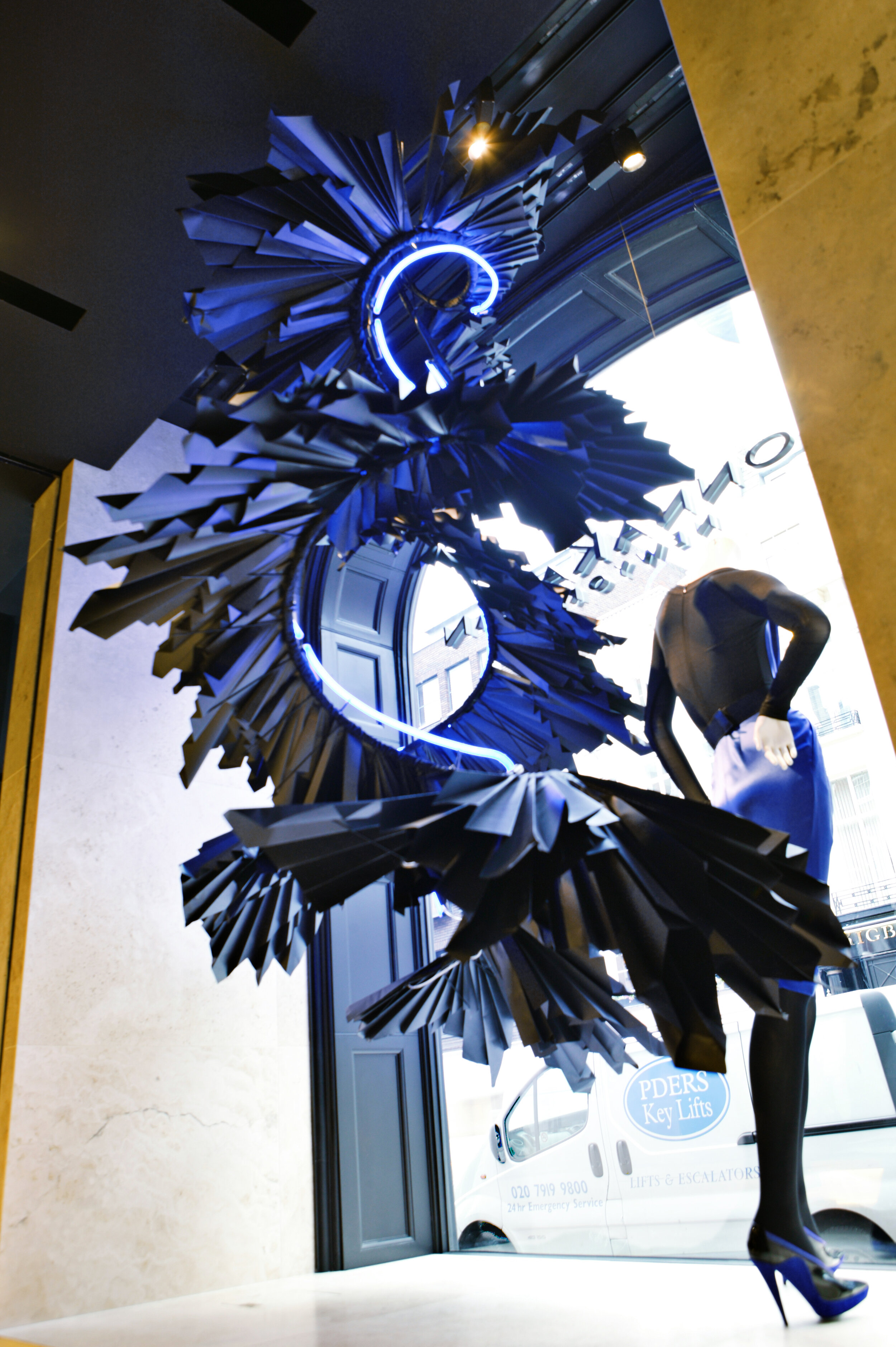 donna-karen-paper-dress-window-display-zoe-bradley-paper-art-7.jpg
