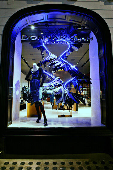 donna-karen-paper-dress-window-display-zoe-bradley-paper-art-6.jpg