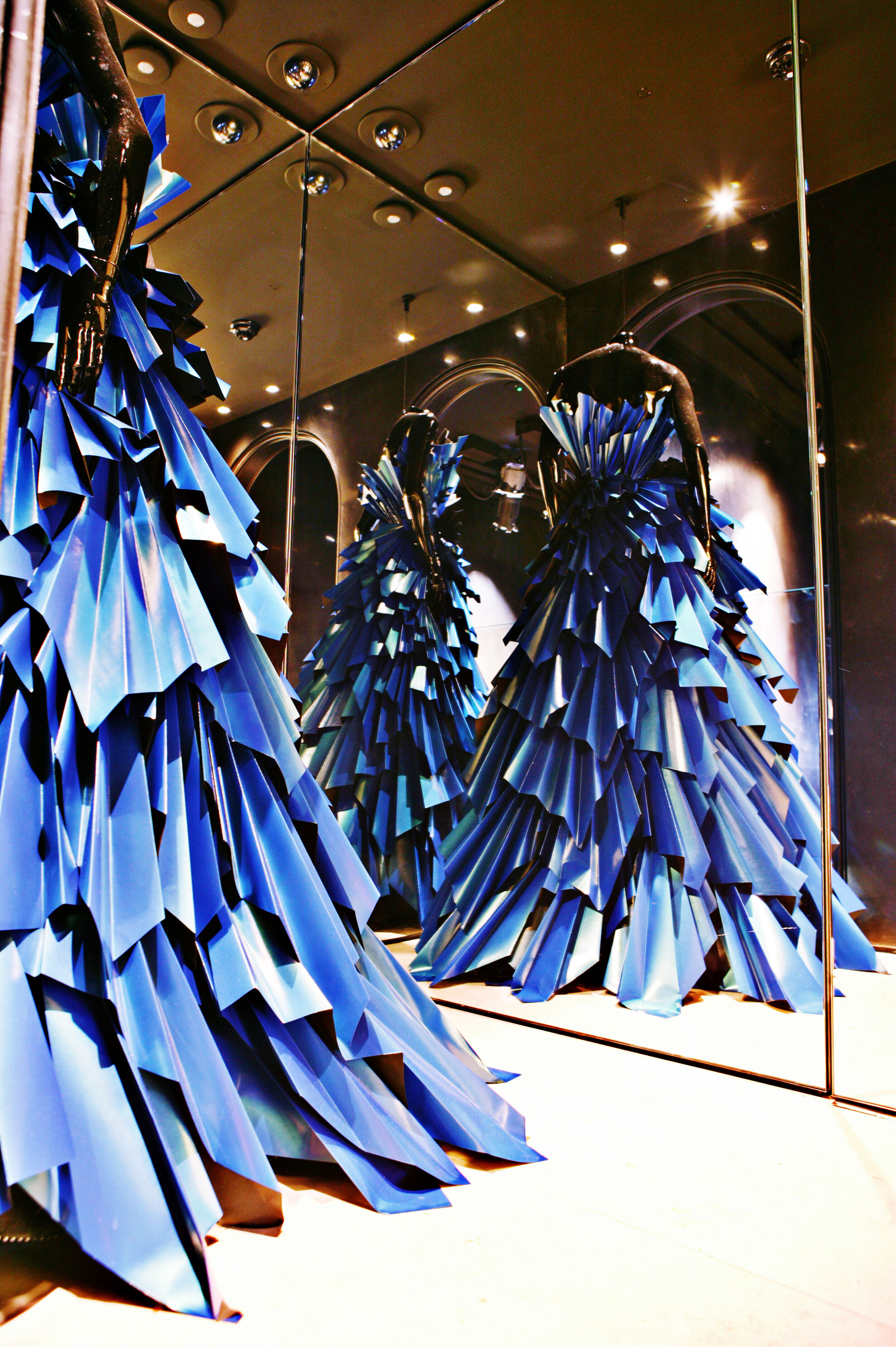 donna-karen-paper-dress-window-display-zoe-bradley-paper-art-1.jpg
