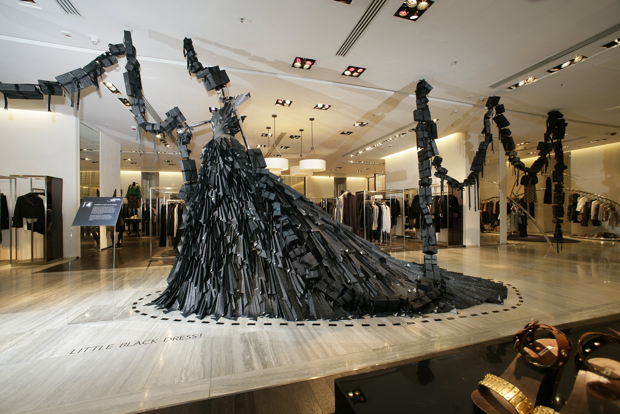 lane-crawford-paper-dress-installation-display-paper-art-zoe-bradley.JPG