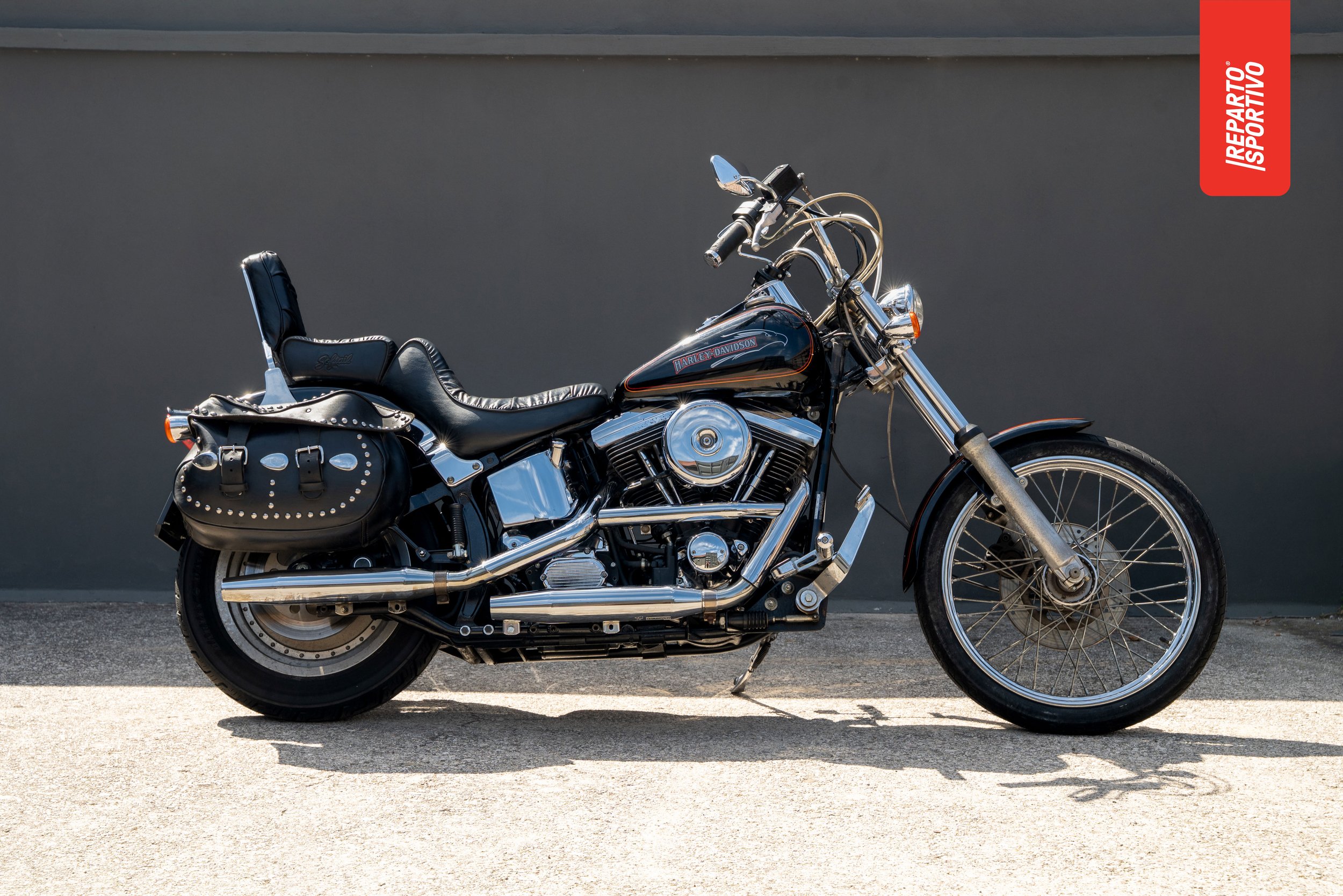 Harley-Davidson FXSTC Softail Custom - 1991