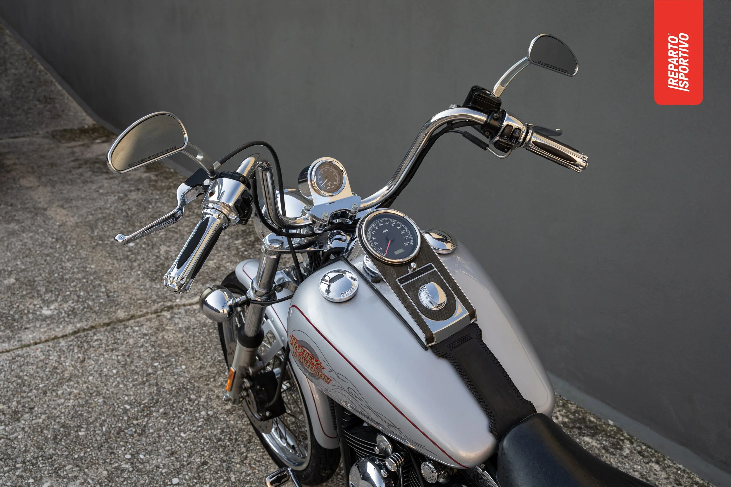 WIDE_GLIDE_ARGENTO_05.jpg