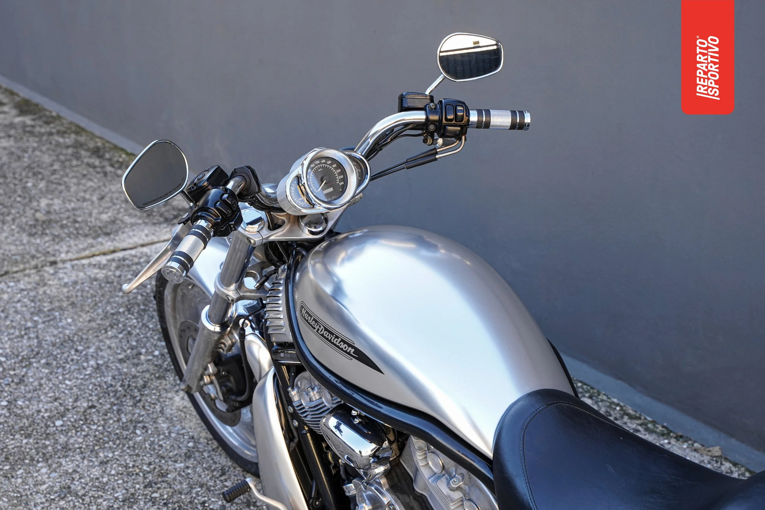 V-ROD_06.jpg