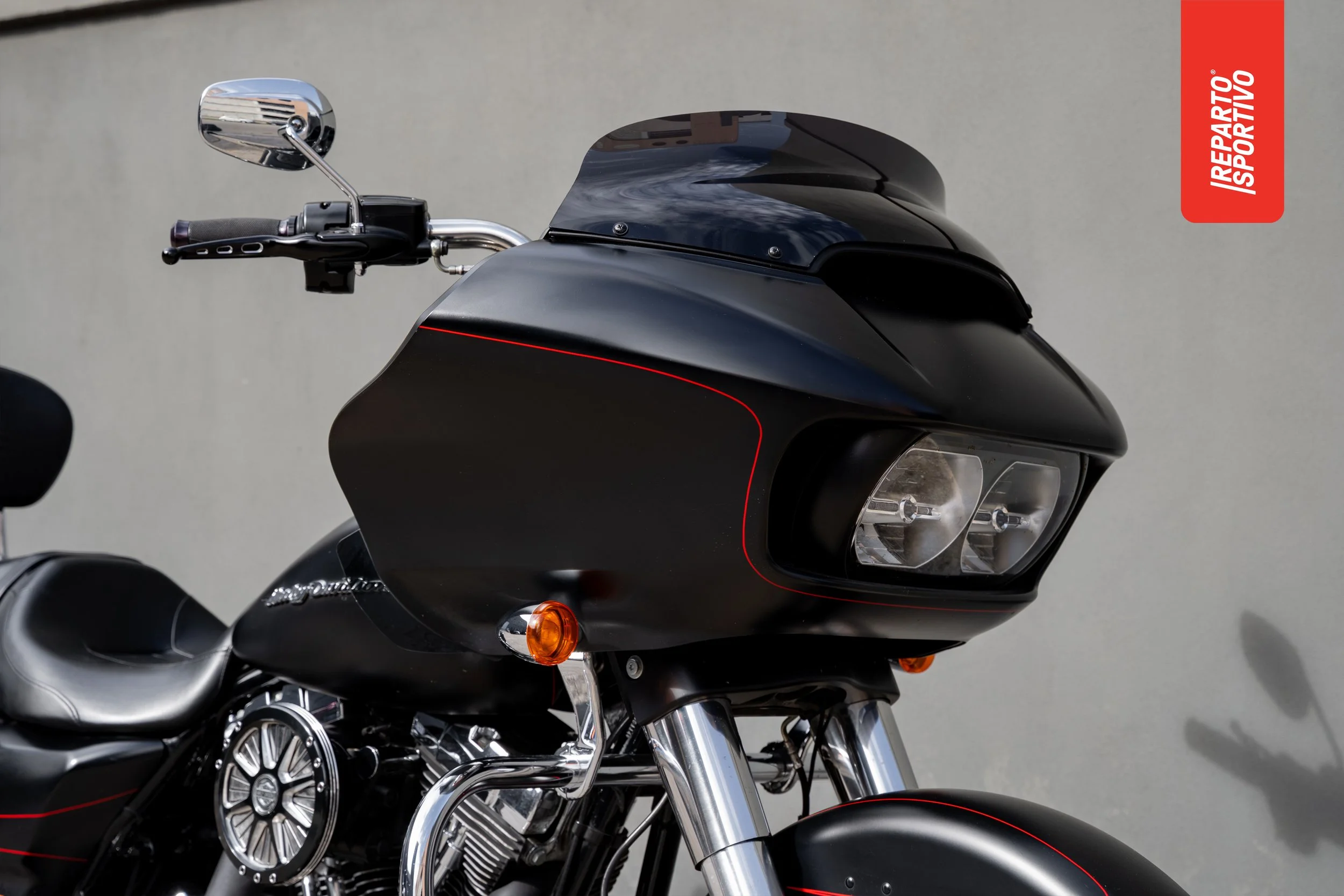 ROAD_GLIDE_10.jpg