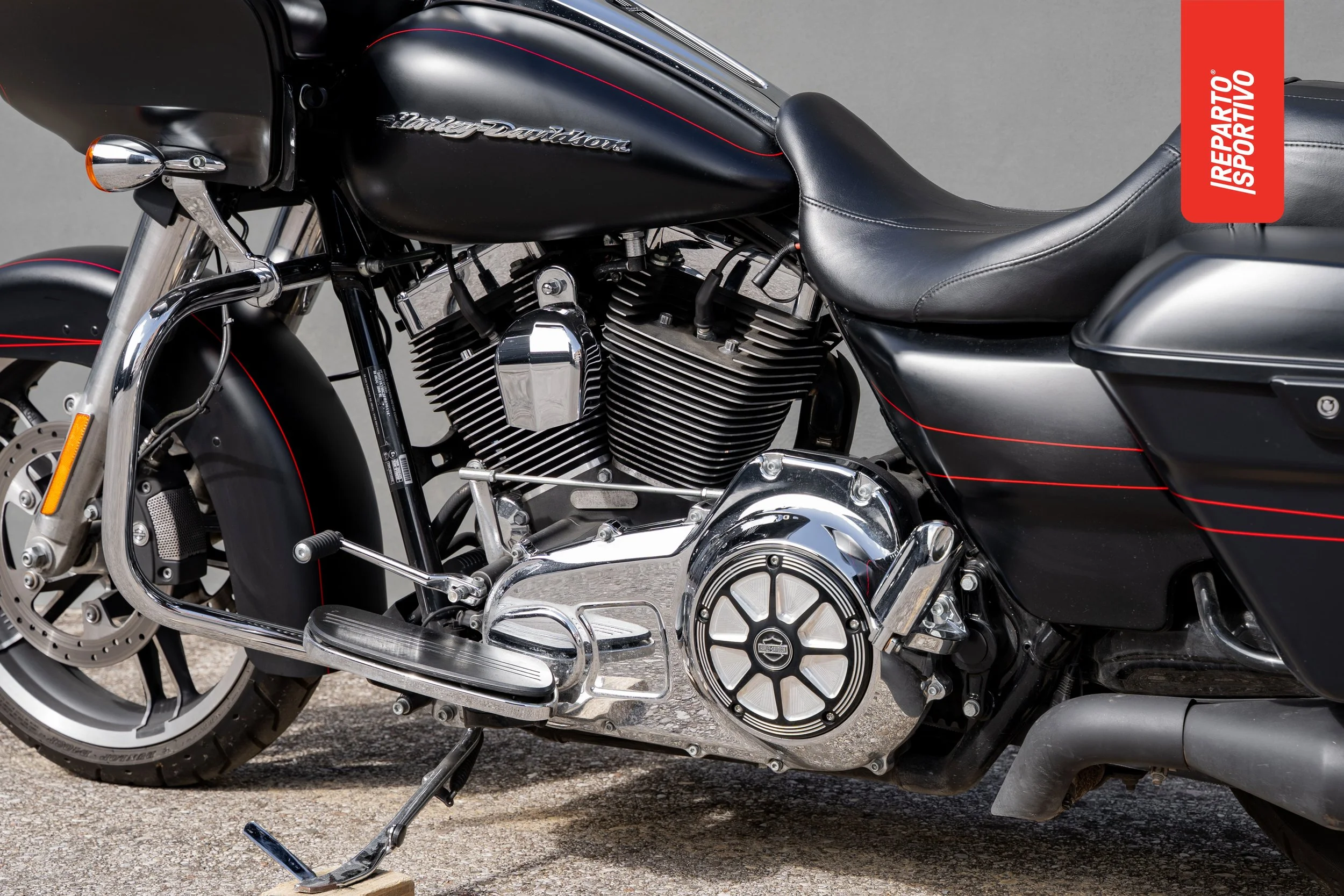 ROAD_GLIDE_16.jpg