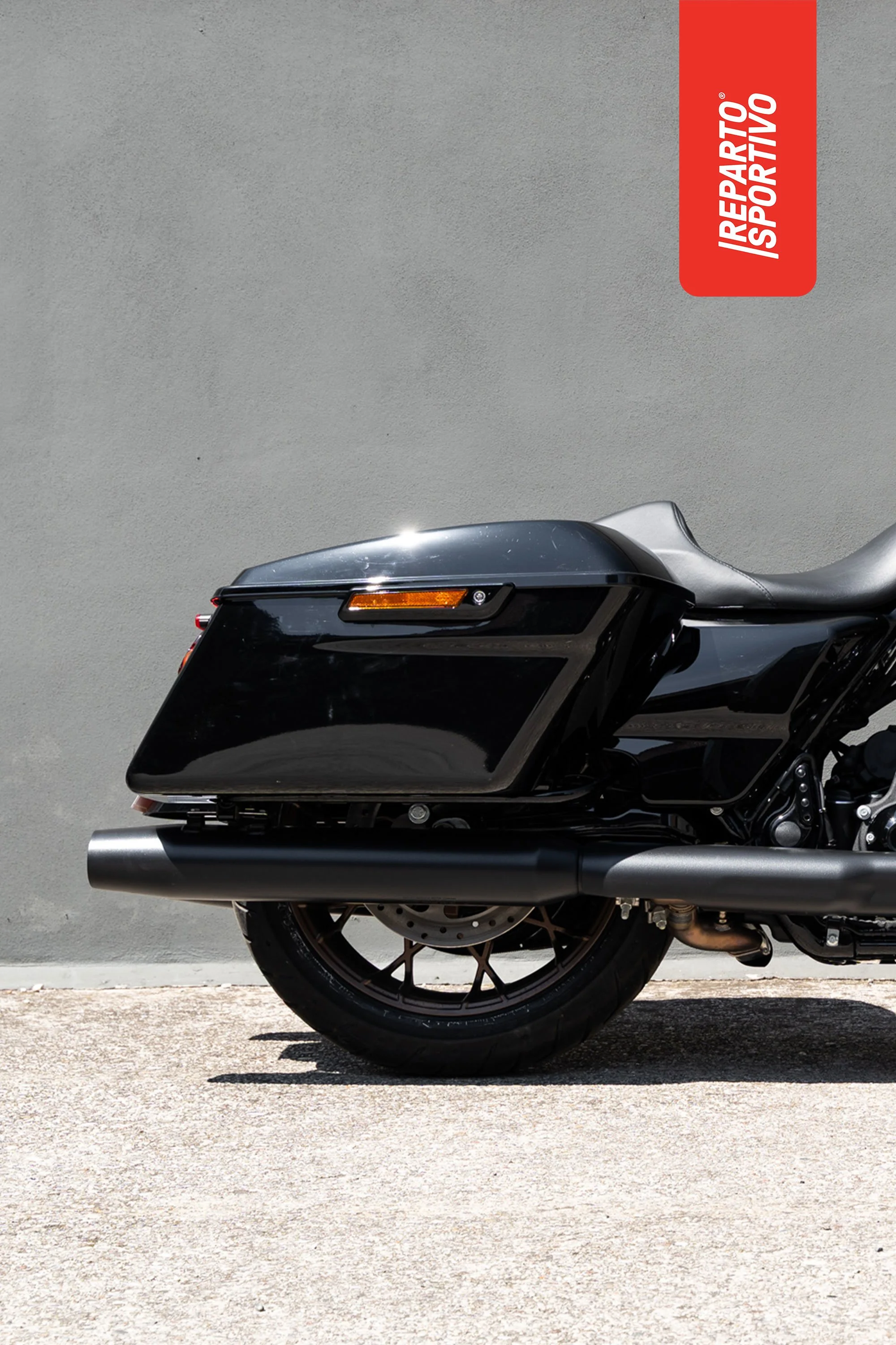 STREET_GLIDE_02.jpg