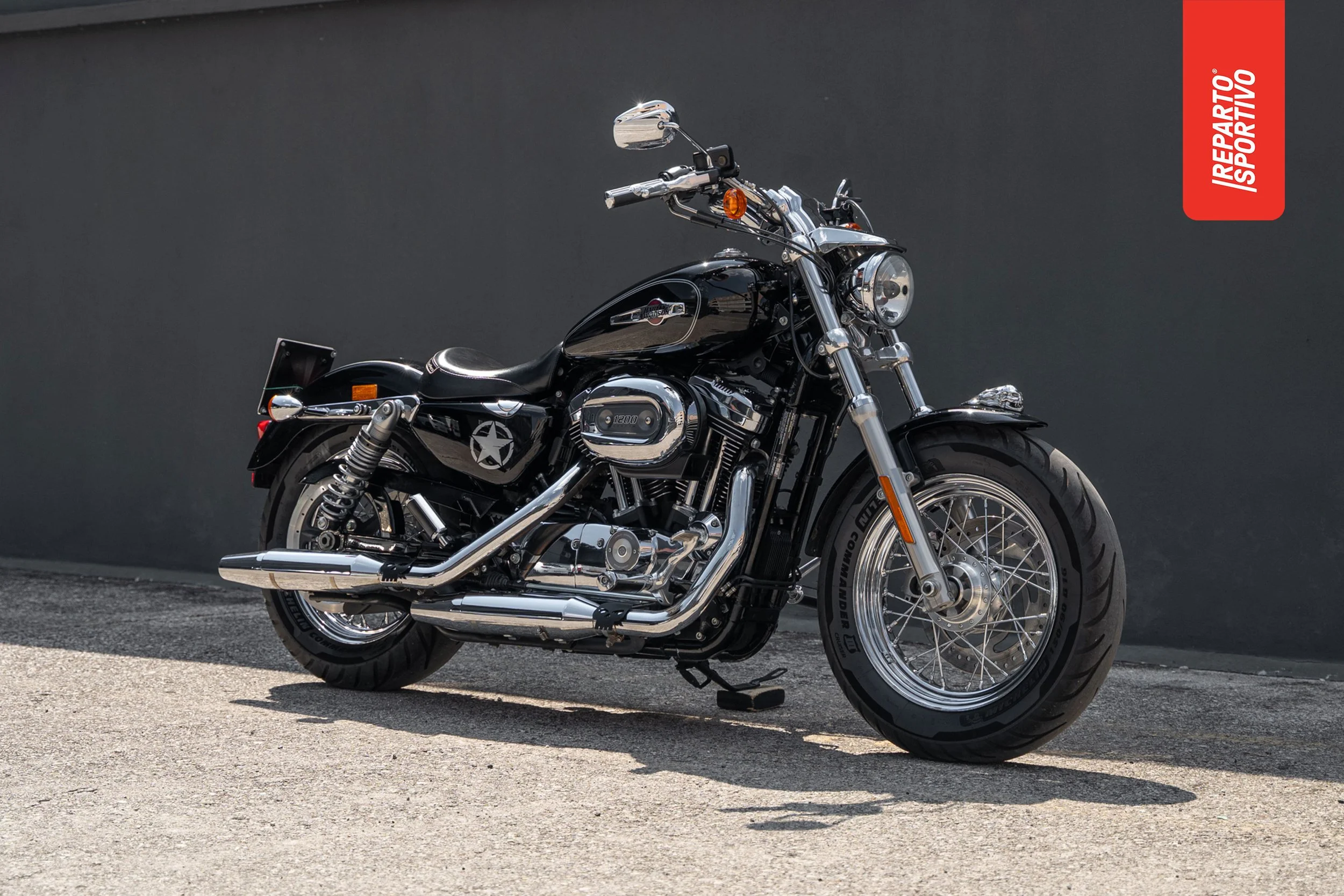 SPORTSTER_05.jpg