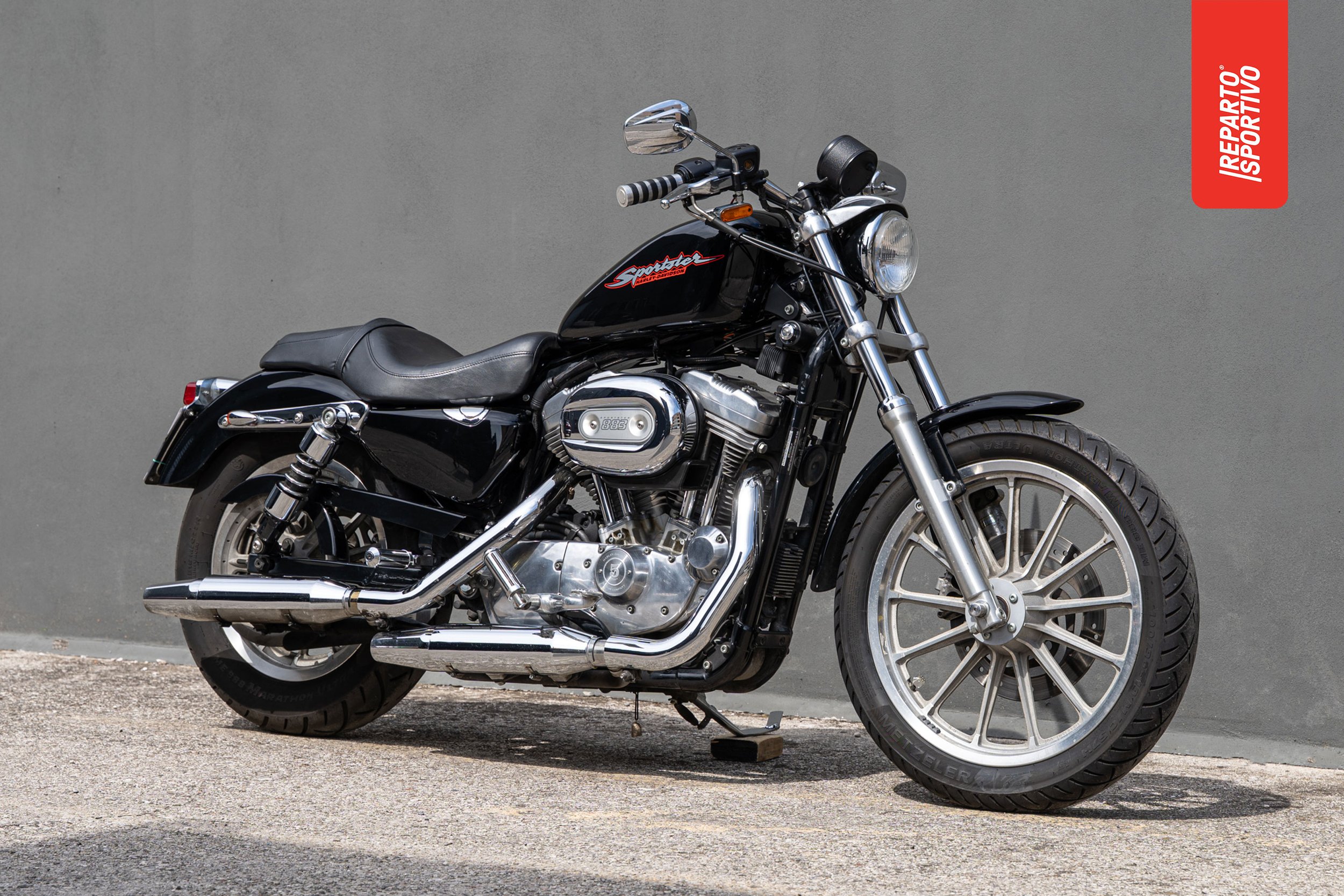 SPORTSTER_05.jpg