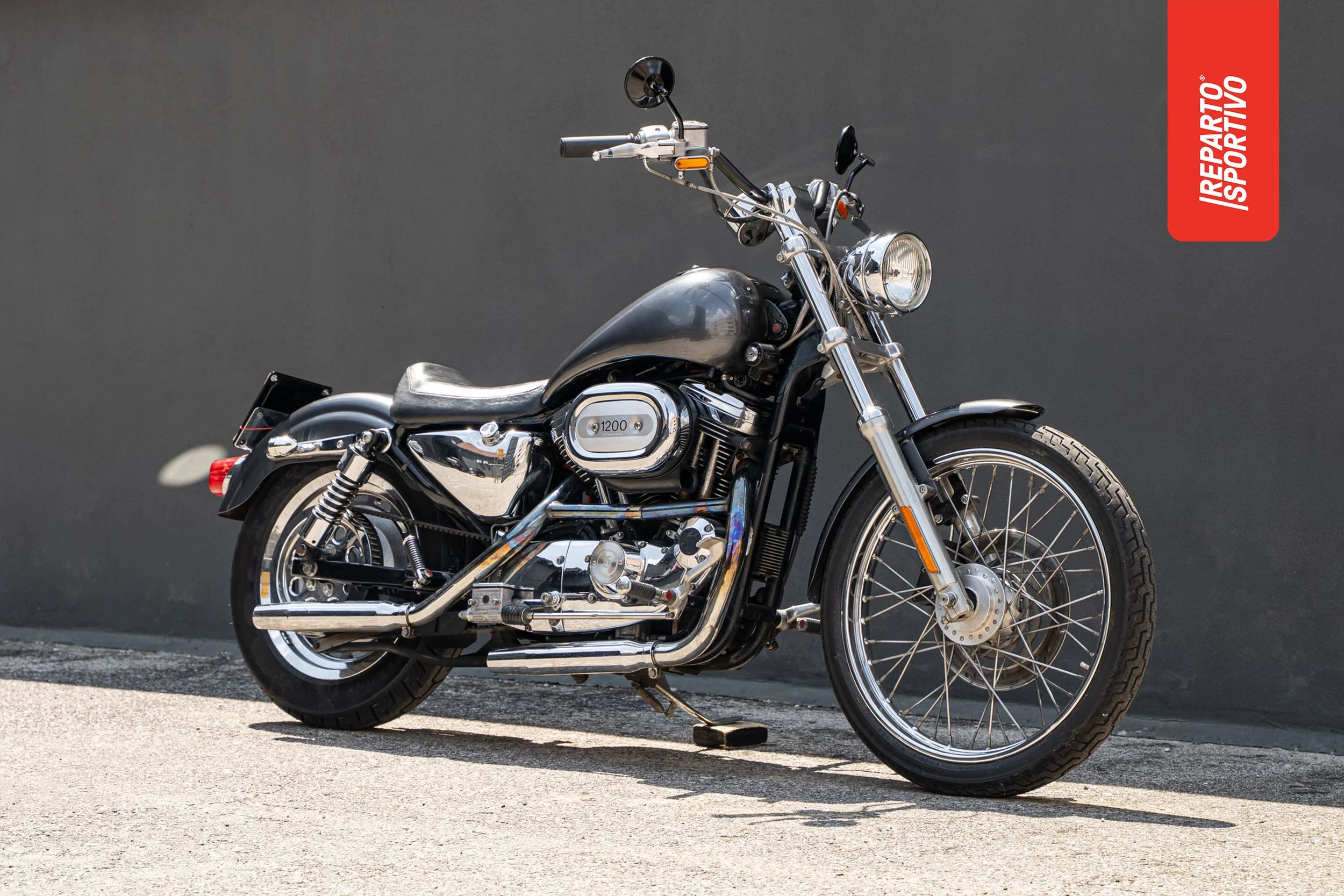 SPORTSTER_05.jpg