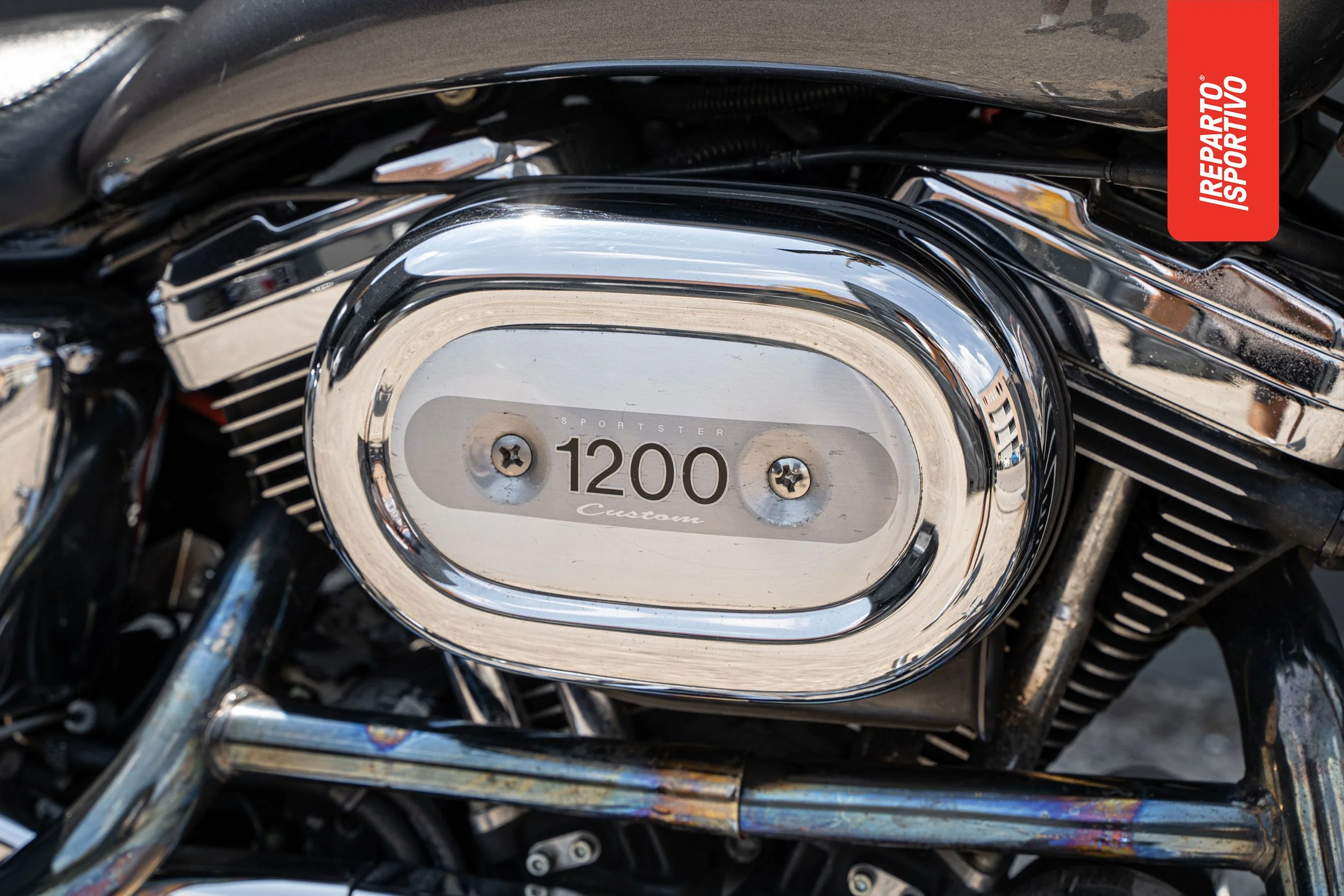 SPORTSTER_08.jpg