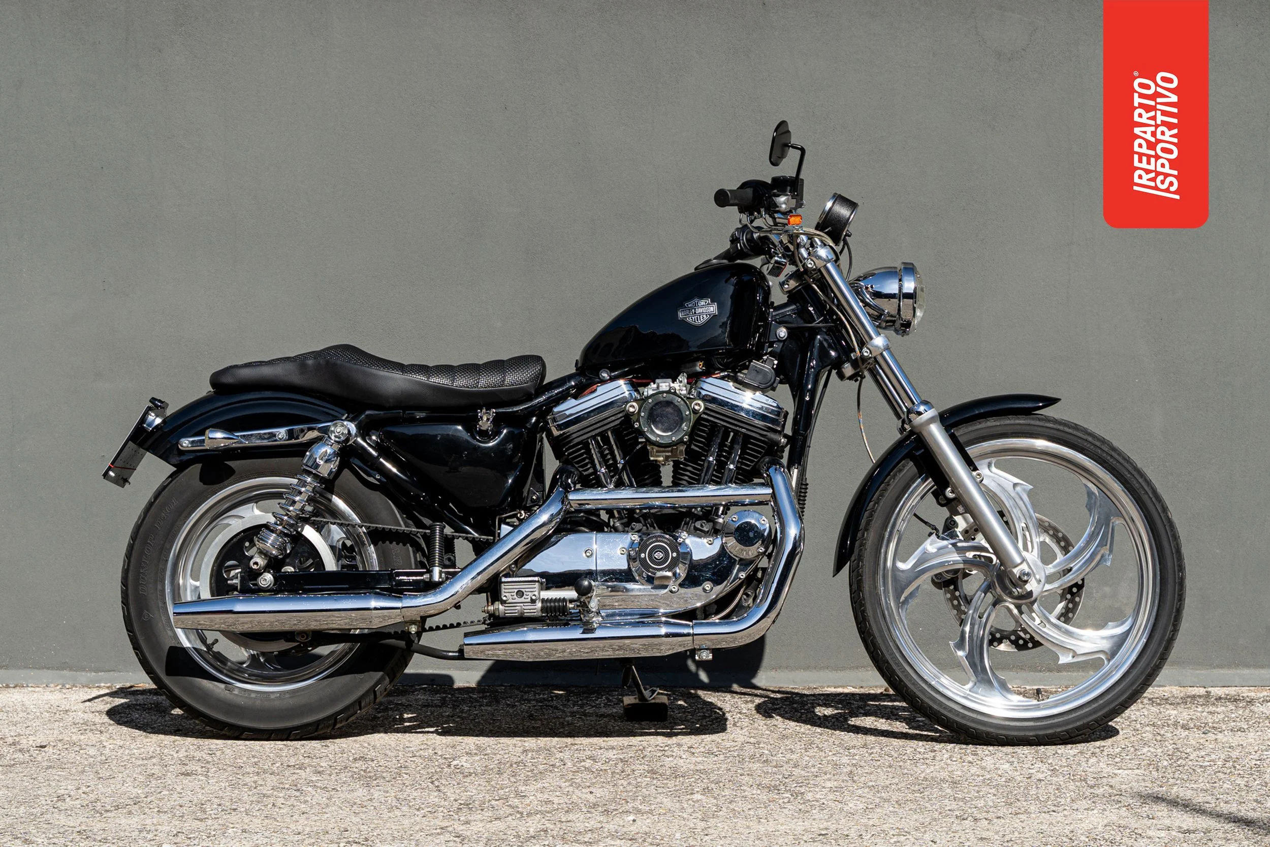 SPORTSTER_01.jpg