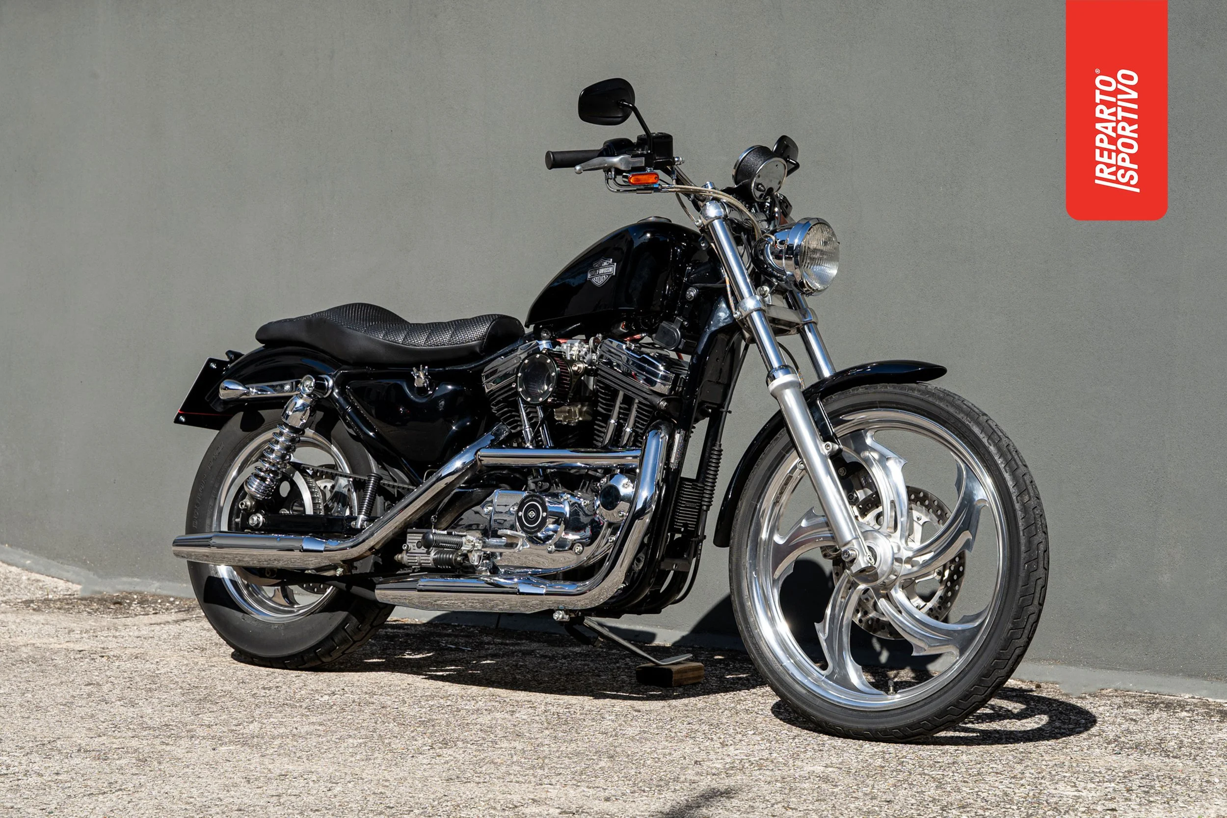 SPORTSTER_05.jpg