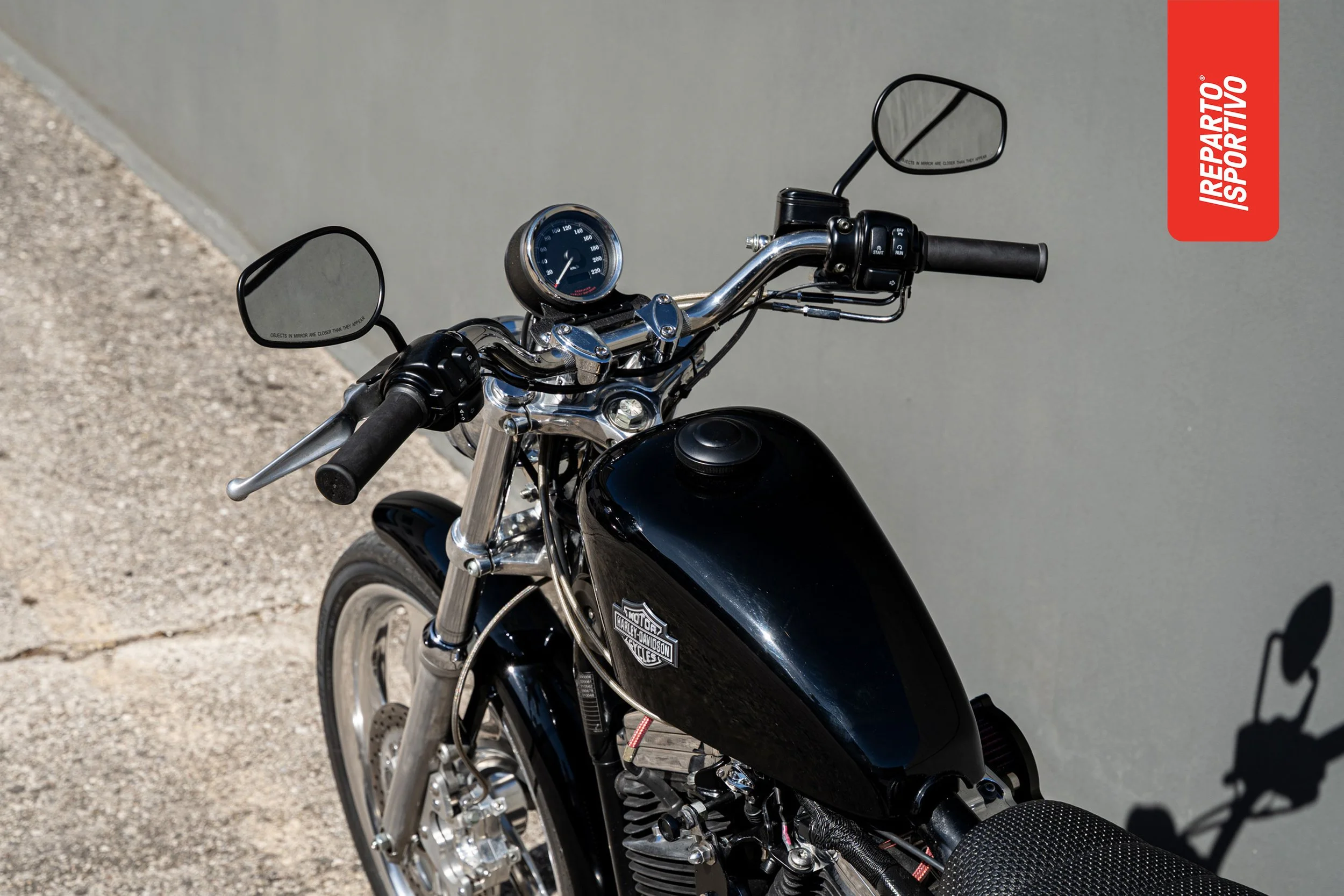 SPORTSTER_06.jpg