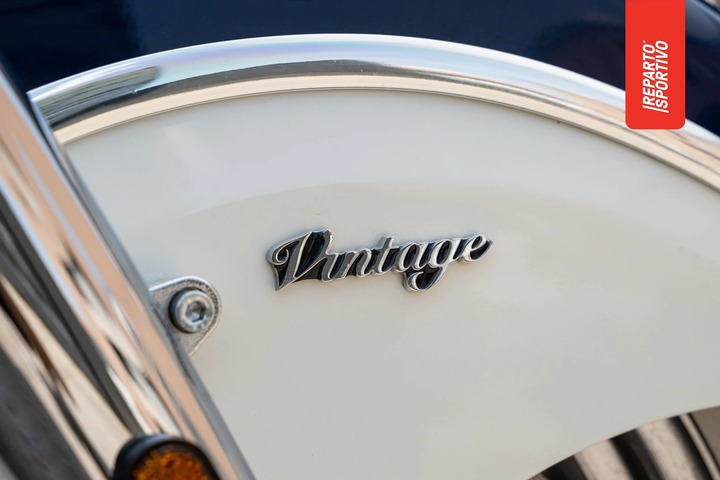 INDIAN_VINTAGE_11.jpg