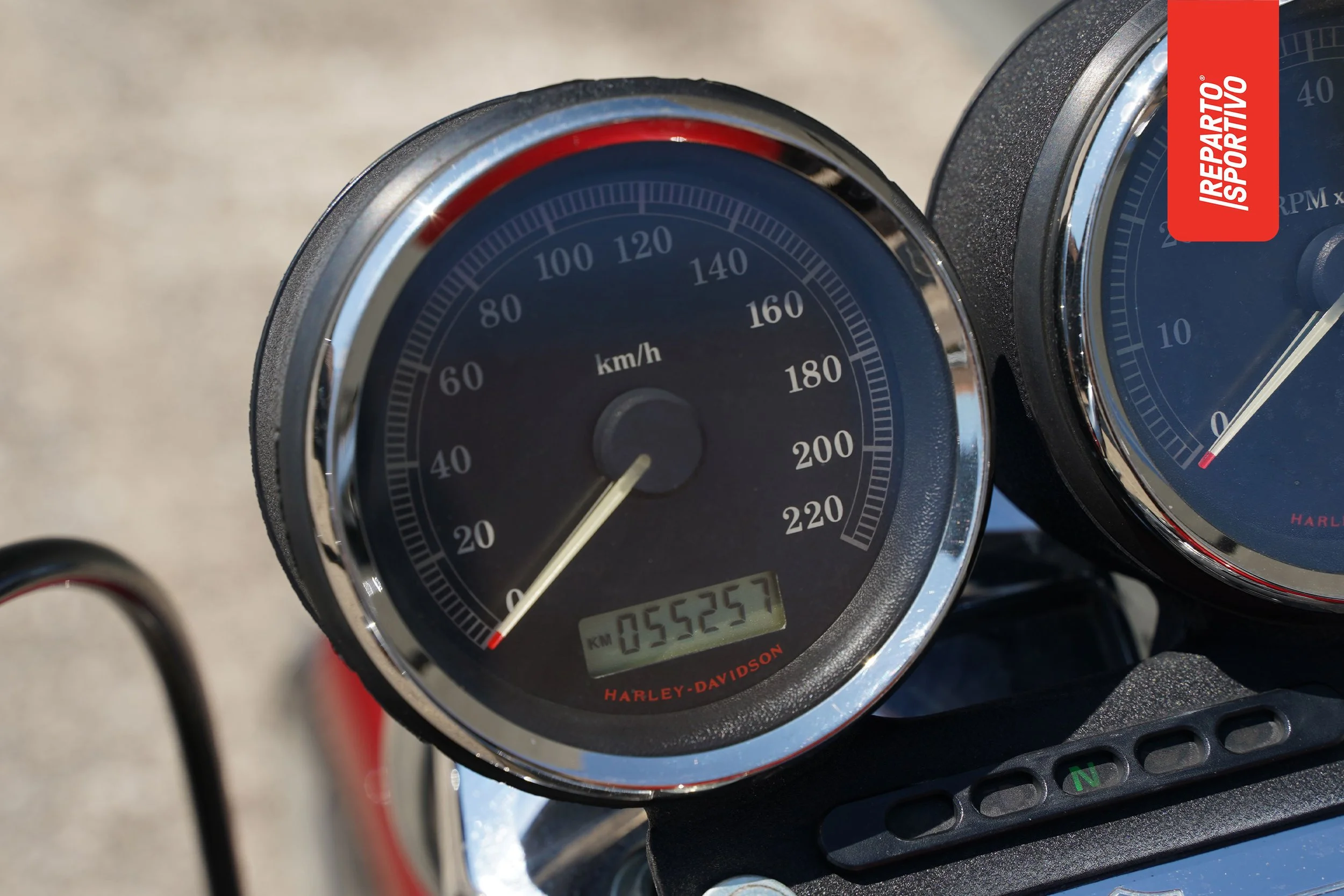 SPORTSTER_07.jpg