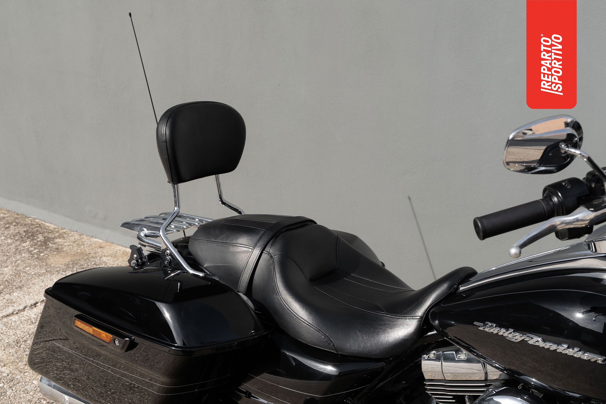 ROAD_GLIDE_09.jpg