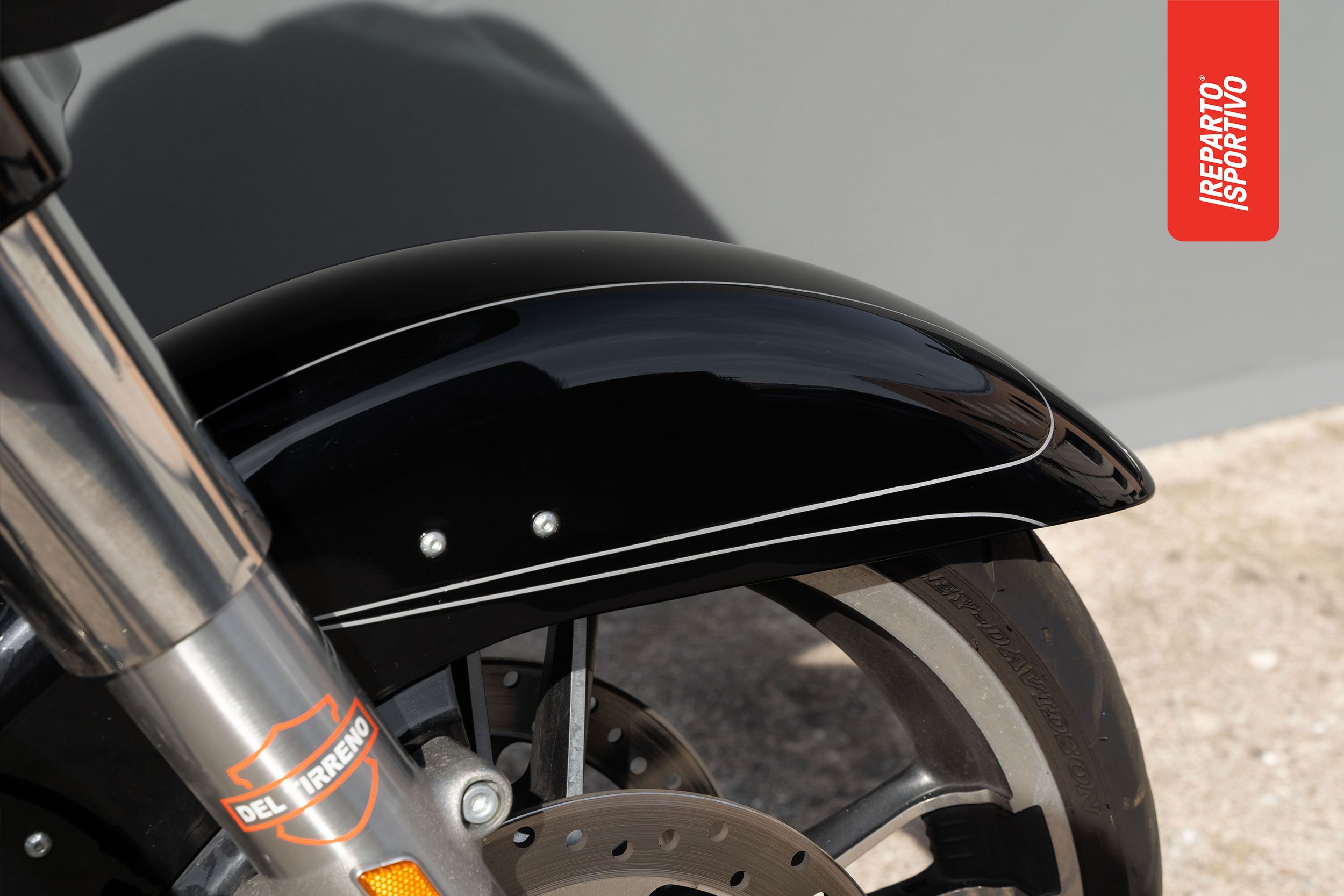 ROAD_GLIDE_12.jpg