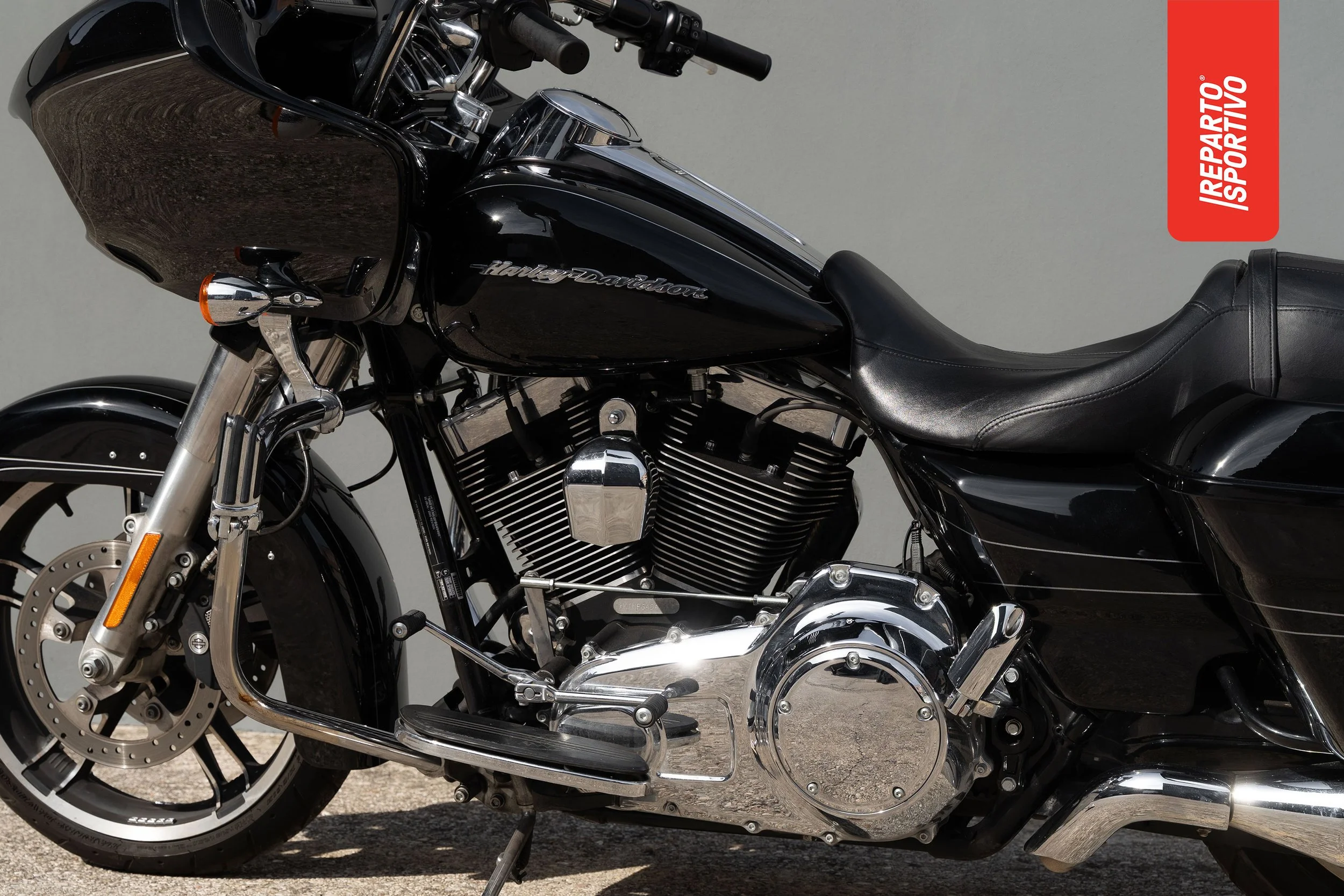 ROAD_GLIDE_17.jpg