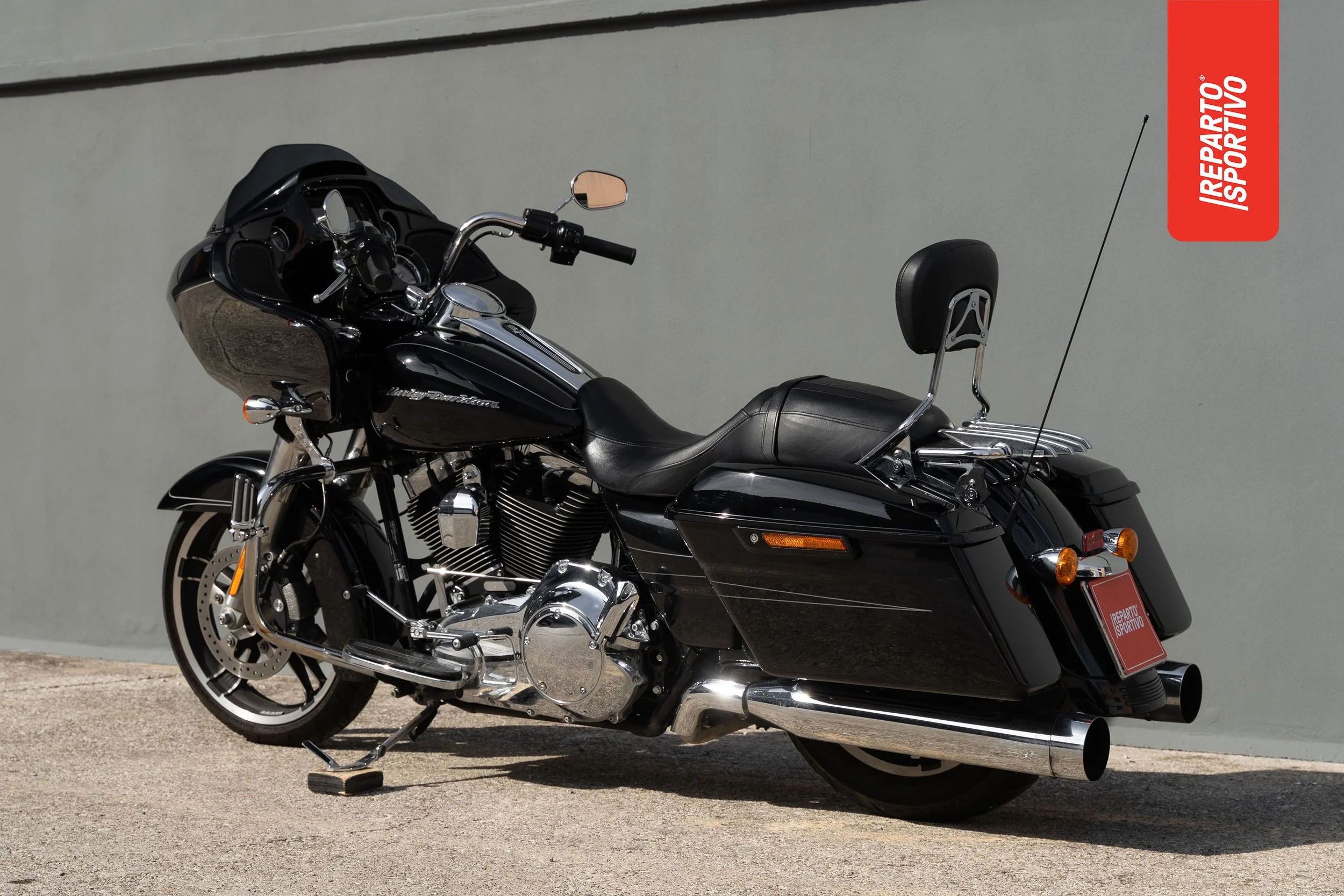 ROAD_GLIDE_18.jpg
