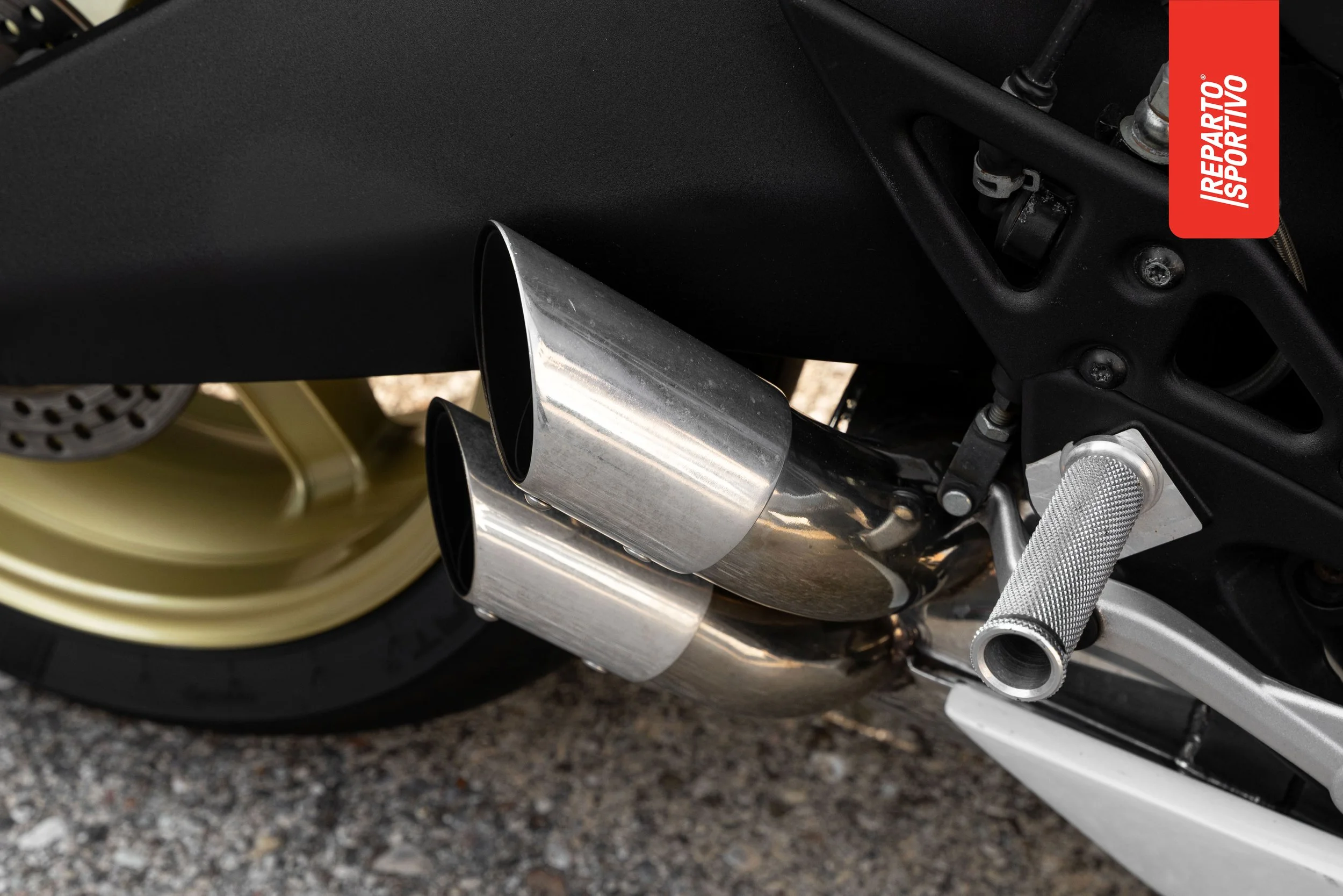 BUELL_08.jpg