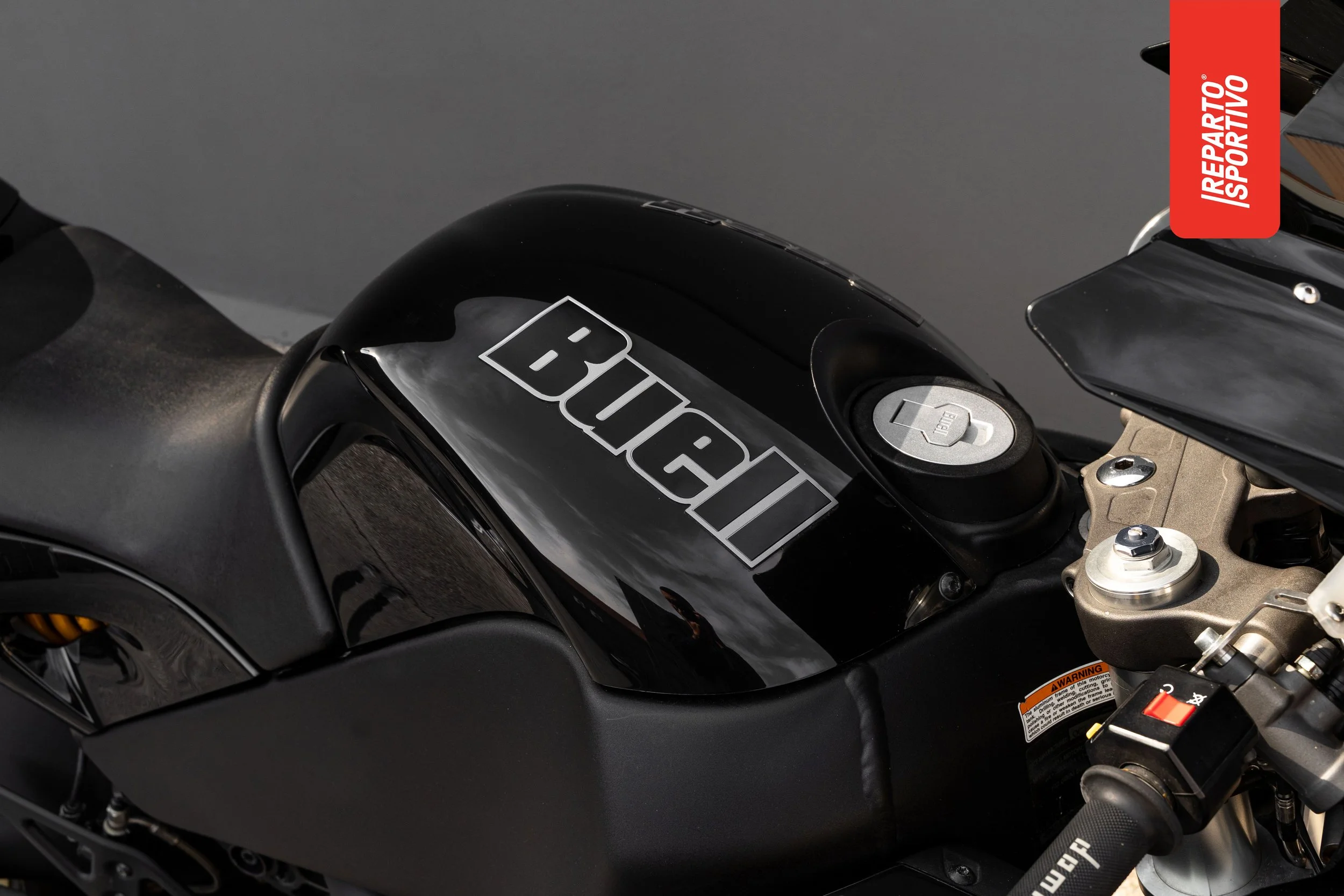 BUELL_10.jpg