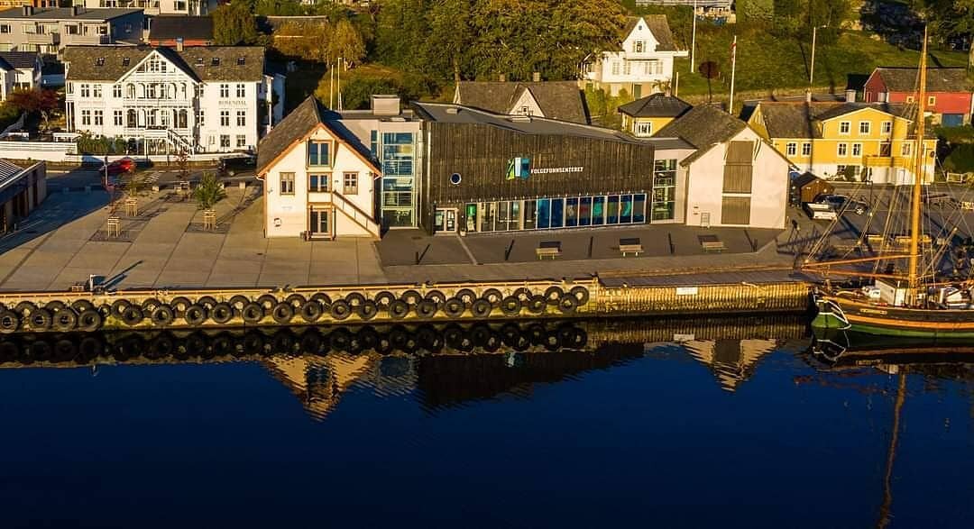 &quot;Mitt Rosendal er mektige fjell i storsl&aring;tt natur og eit mangfold av opplevingar.&quot;
*
Rosendalsbloggen er oppdatert. Der kan du n&aring; lese om Ingvard Havnen sitt ferieparadis. Link i bio.
📷 @orjan.solheim1 
*
*
#rosendal #visitrose