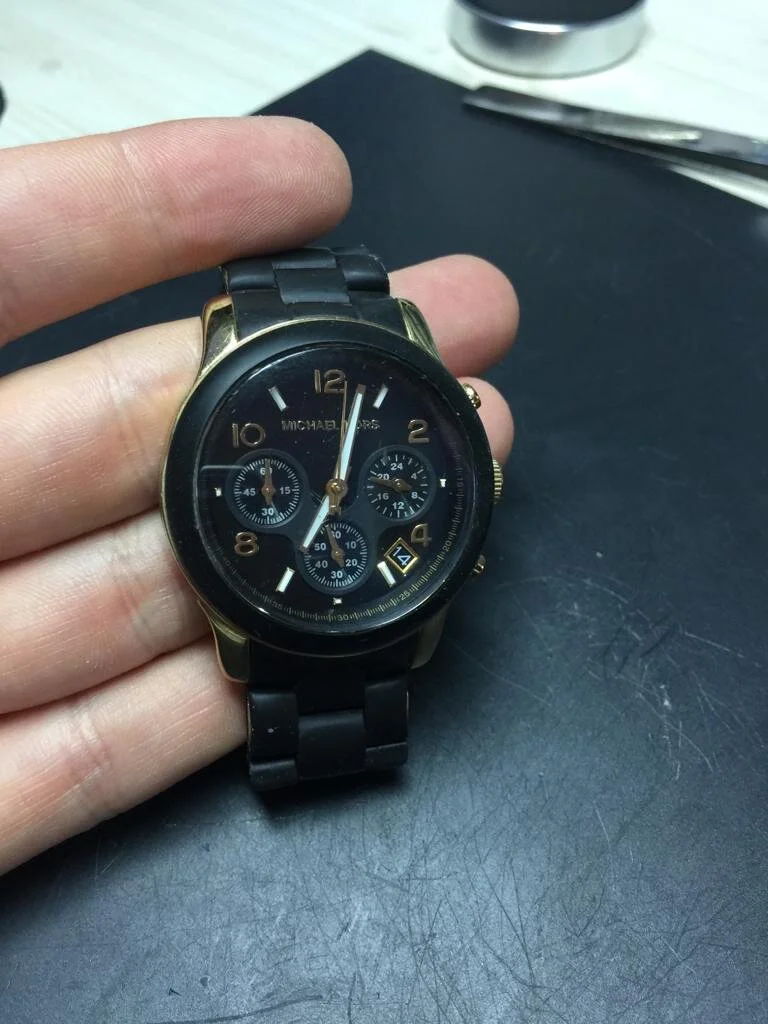 Michael Kors MK 5191 watch in for Battery, Resealing and a Clean from Cambridge.