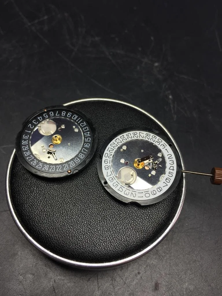 Tsovet watch date wheel change.jpeg