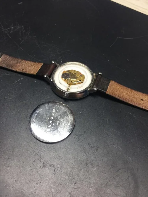 Skagen watch SKW2214 2471410 battery and reseal. Watch repairs by post. Watches Fixed Watch Repairs Latest Watch News Watch Hub