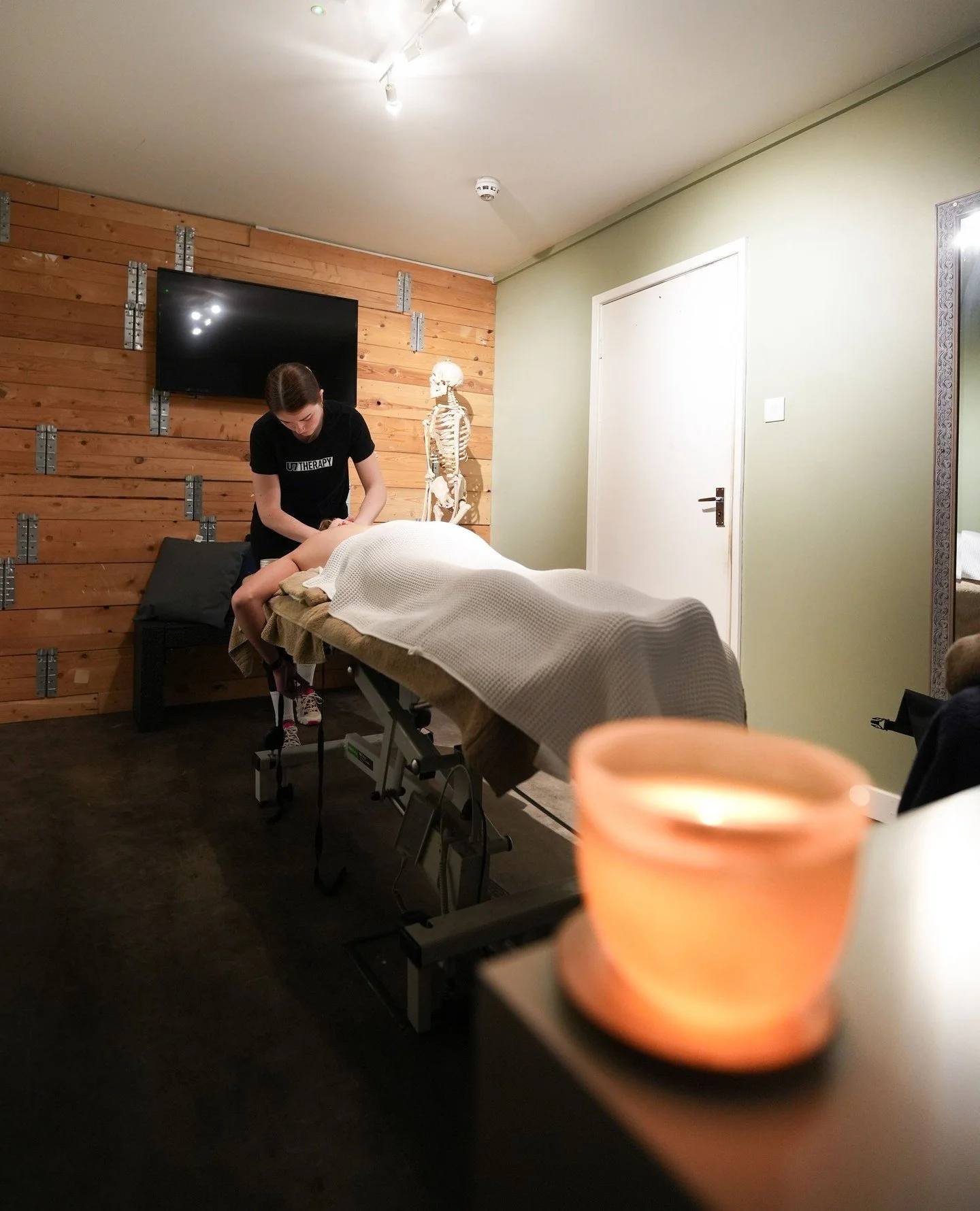 RECOVER PROPERLY. ⁠
⁠
U7 Therapy isn&rsquo;t just about fixing problems when they show up.⁠
It&rsquo;s about keeping you moving well, training consistently, and turning up ready when it matters.⁠
⁠
As a team, we get you injury-free, recovered properl