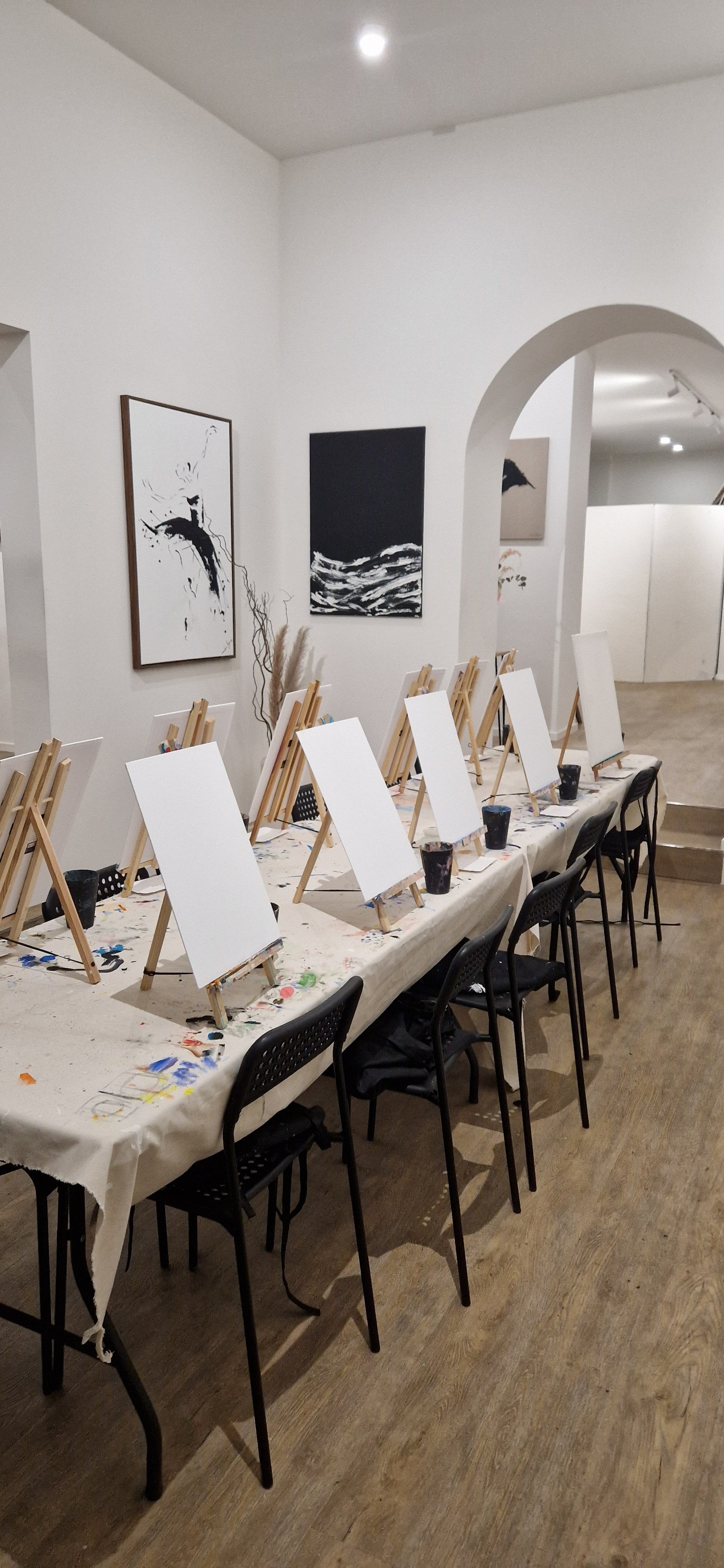 Angst vor weißer Leinwand München: So starten Anfänger im Malkurs bei ART-LI entspannter
