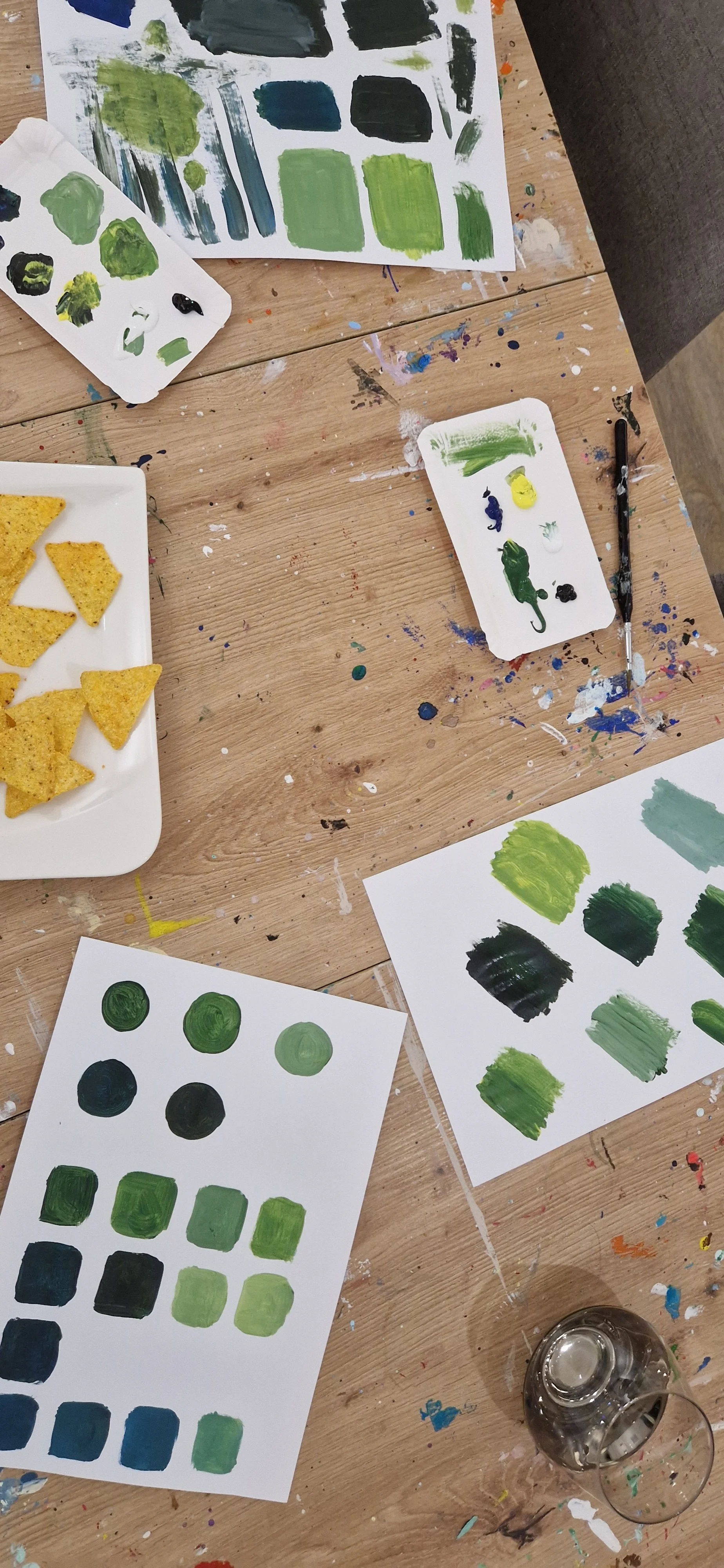 Farben mischen Acryl Anfänger: So entstehen in München schöne Farbtöne statt Matschbraun