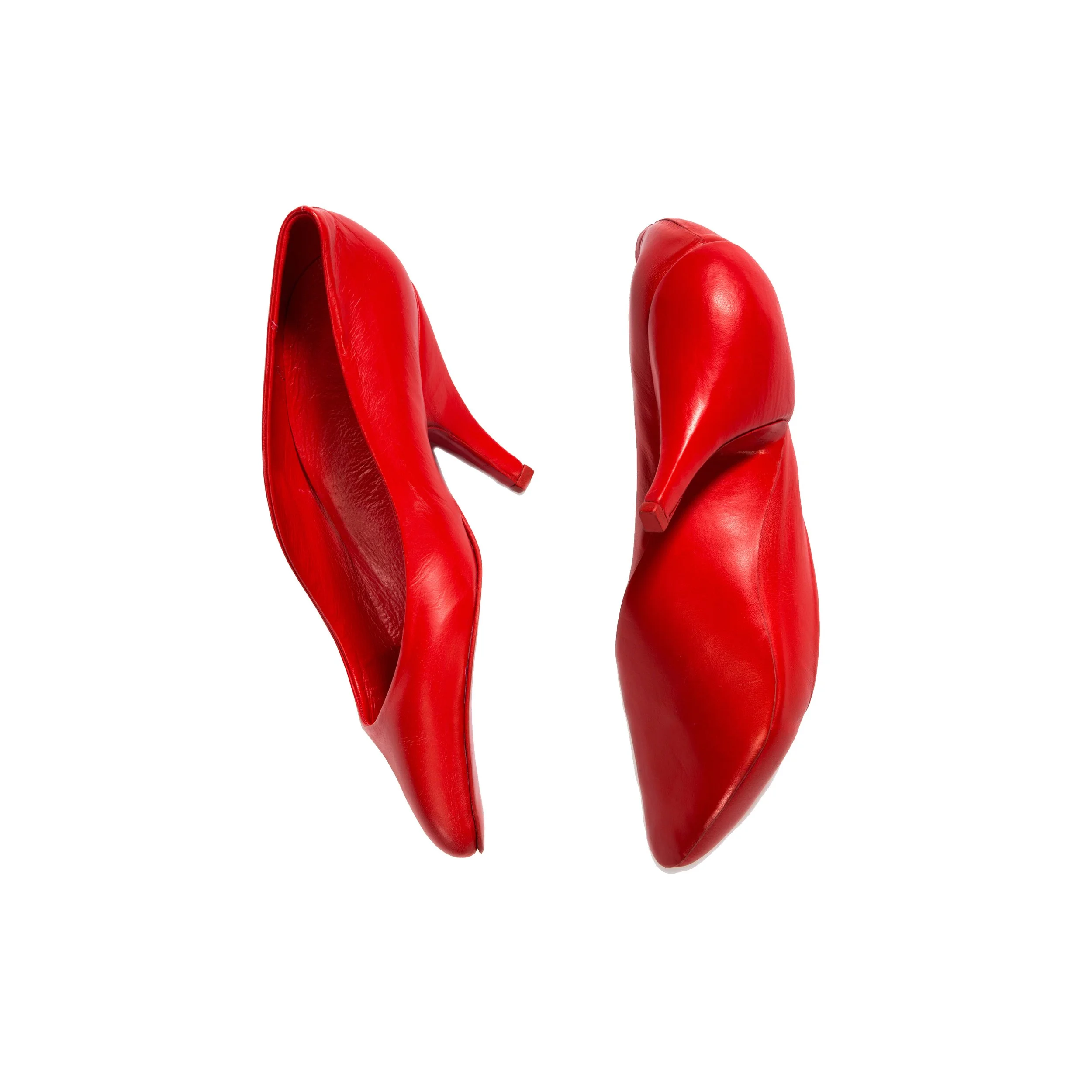 twisted stilleto with bigger white bckground.jpg