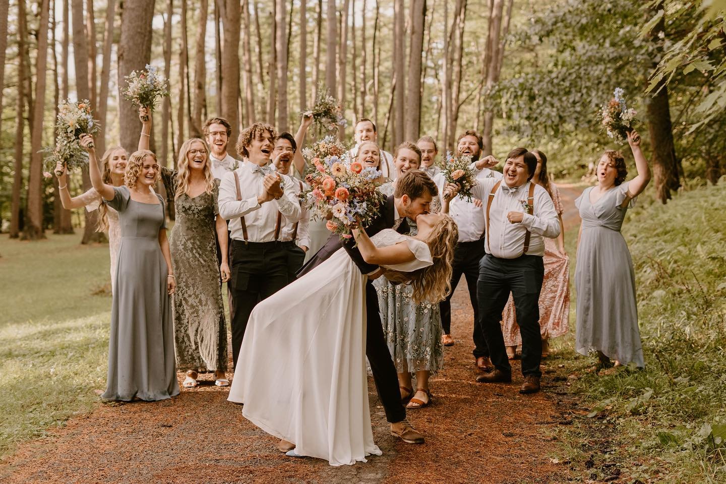 They say a picture is worth a thousand words, and these encapsulates more love, happiness, and emotion than I can put in one post. 🥹

Designing wedding florals for a close friend was such an honor. But watching Priscilla&rsquo;s relationship with Ca