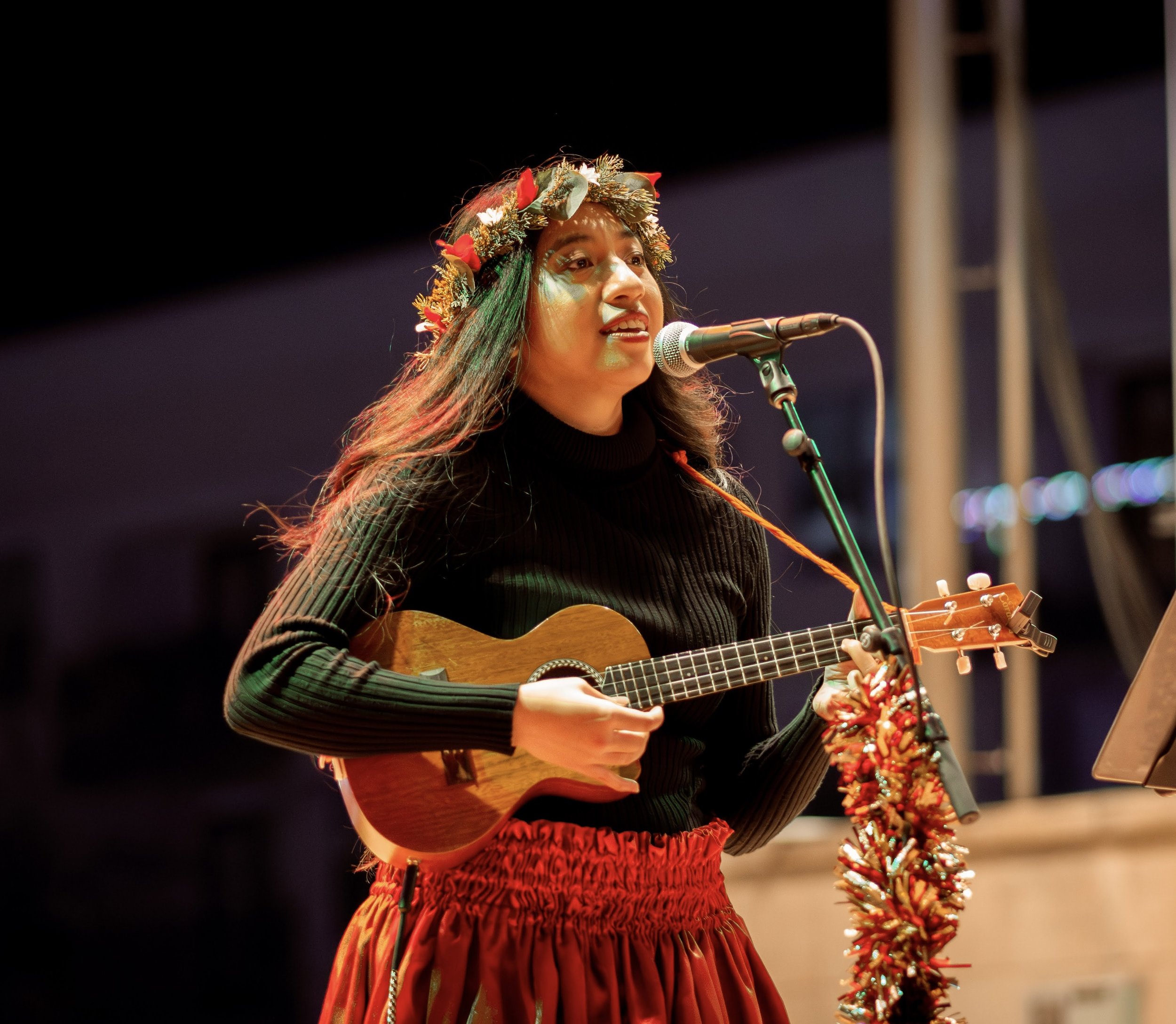 Jessica Maeve solo uke.JPG