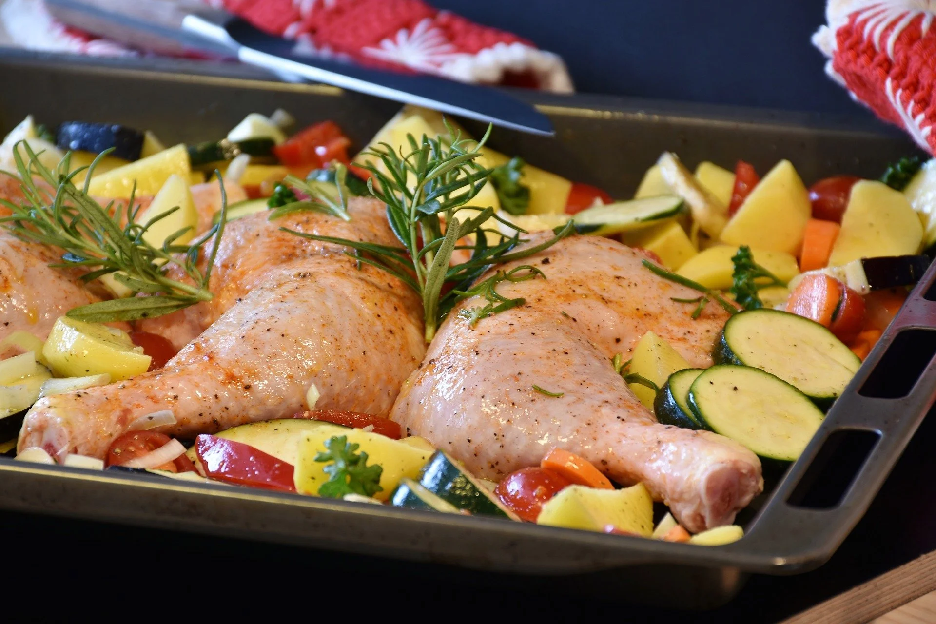 chicken-ge564d8e93_1920.jpg