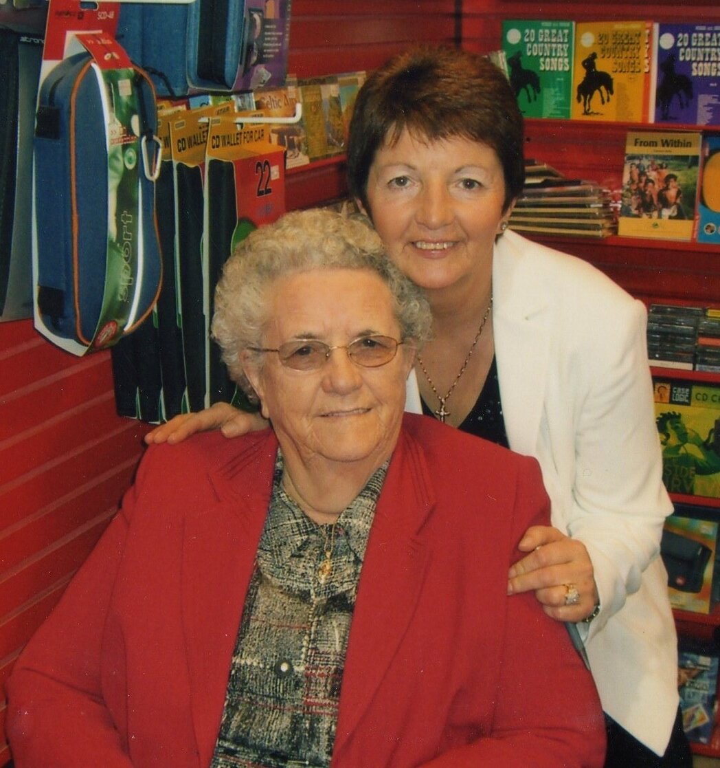 Julia and Margo O'Donnell.jpg