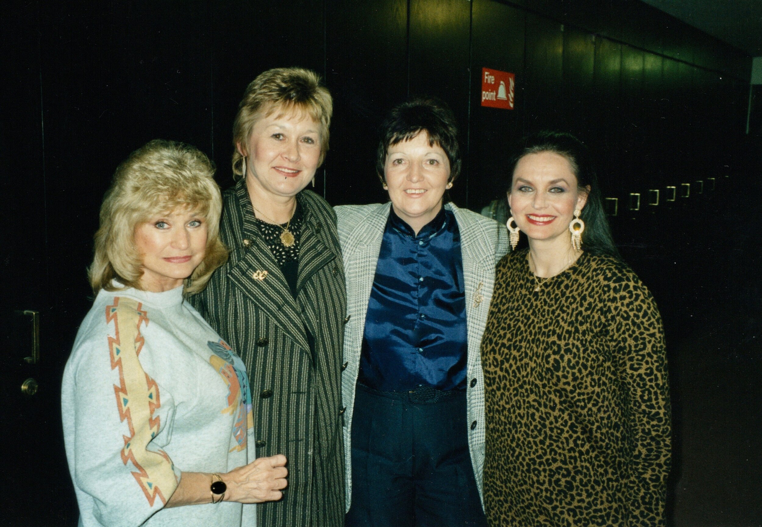  With Crystal Gayle, her Sister Peggy Sue and Shirley Jones 