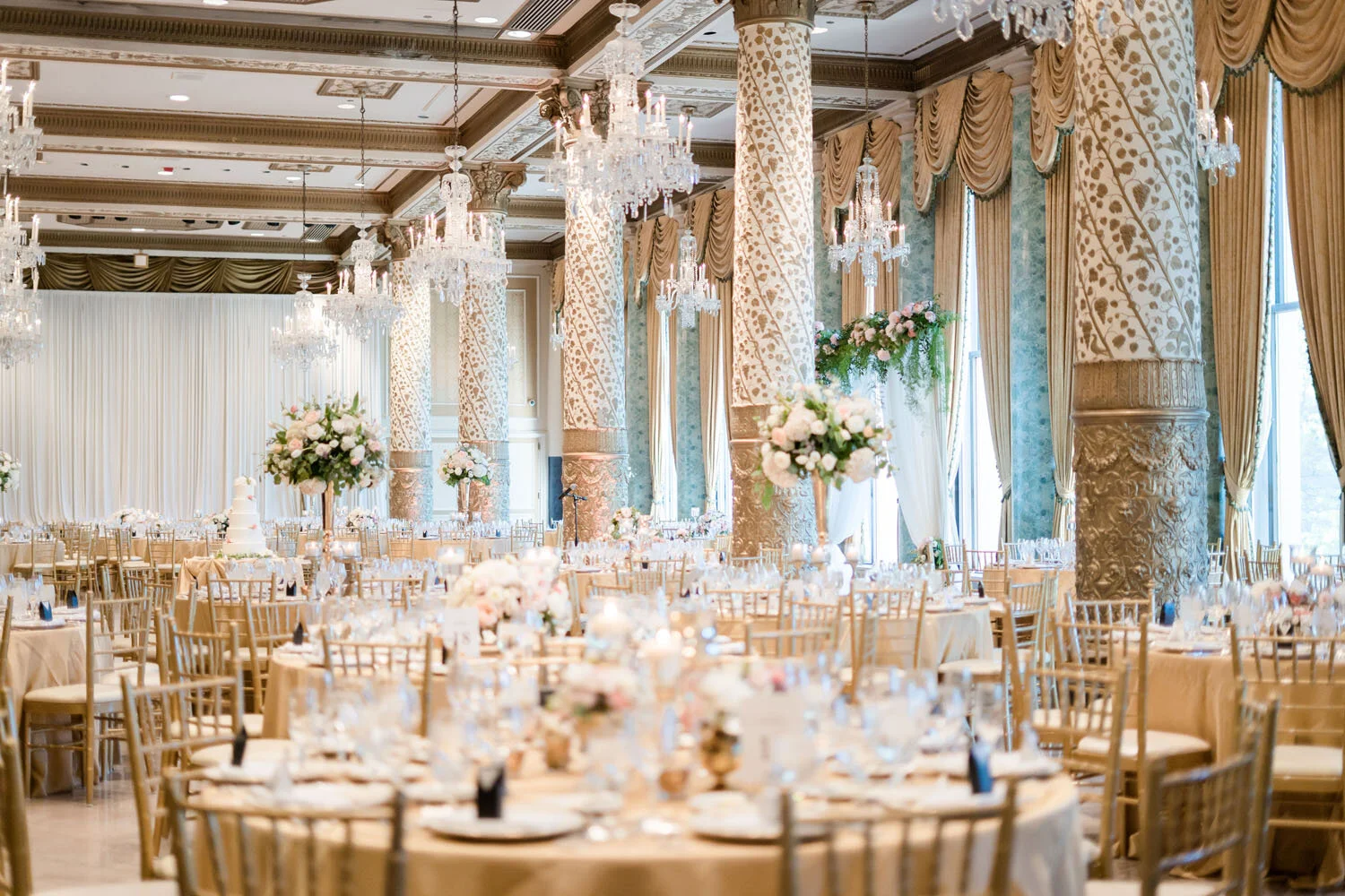 Storybook Weddings and Events is one of Chicago's Leading Wedding Planning Companies creating one of a kind experiences in Chicago and Worldwide. 