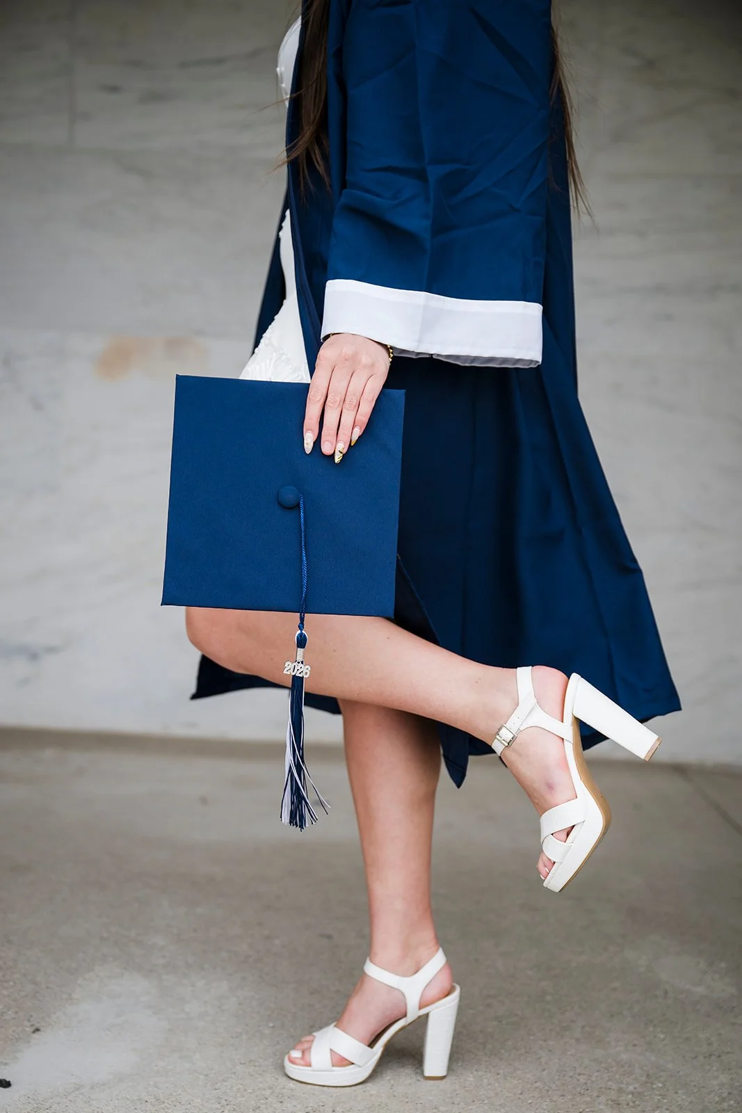 DIA.grads.26_76.jpg