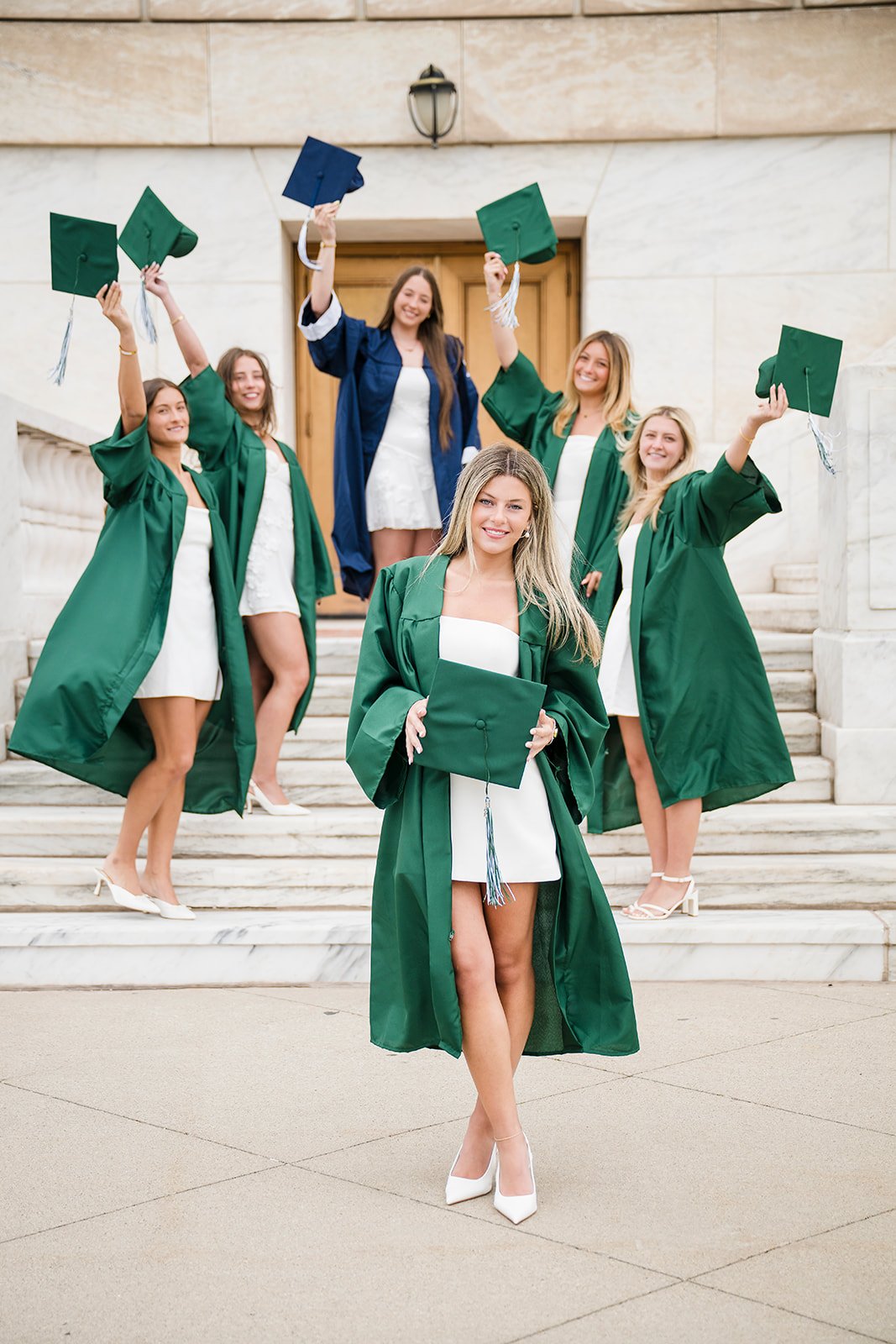 DIA.grads.26_155.jpg