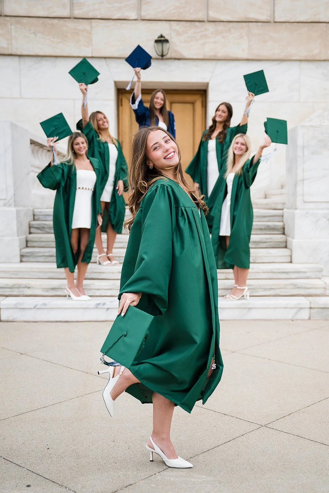 DIA.grads.26_173.jpg